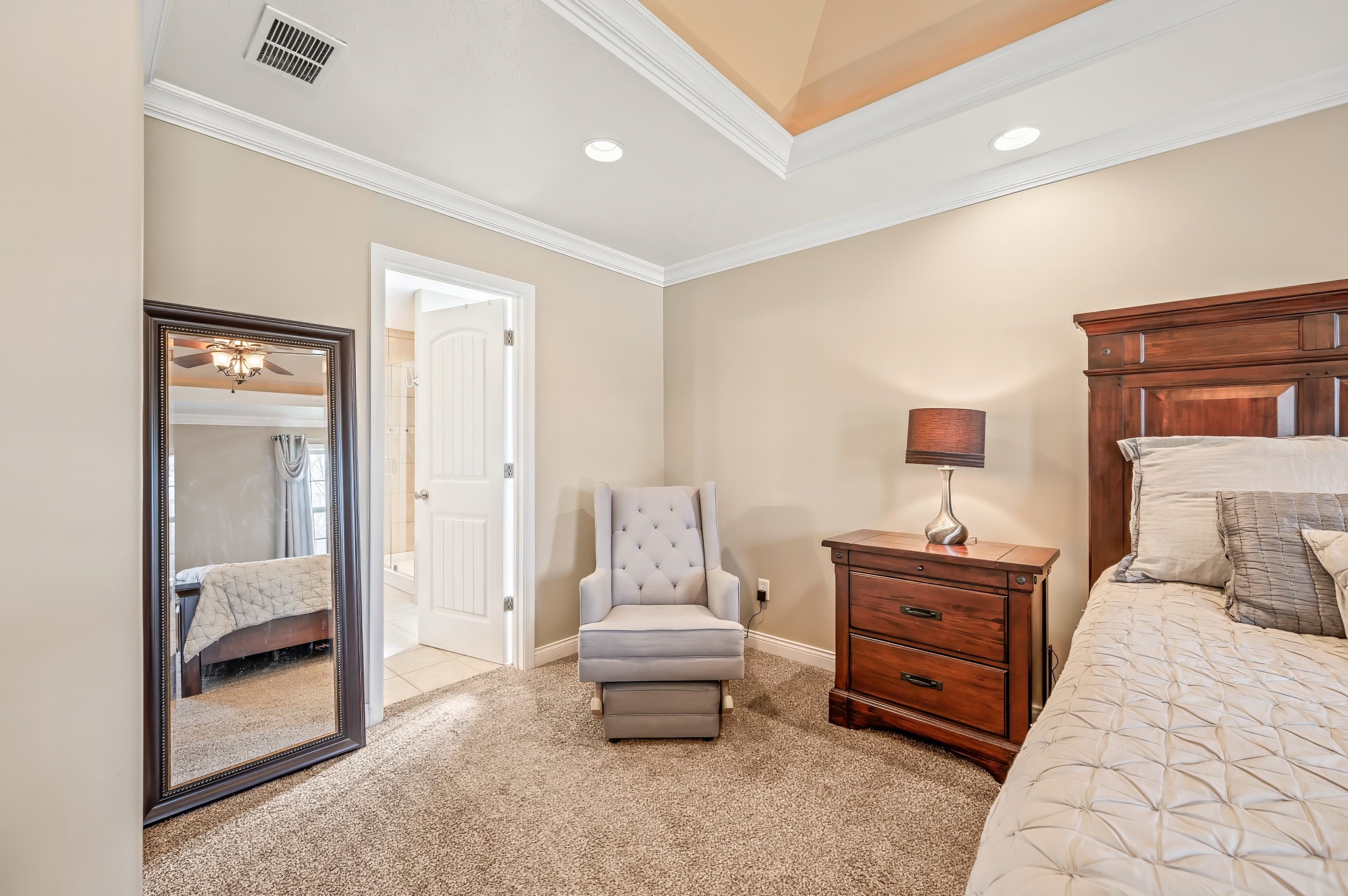 2800 Wild Orchid Way