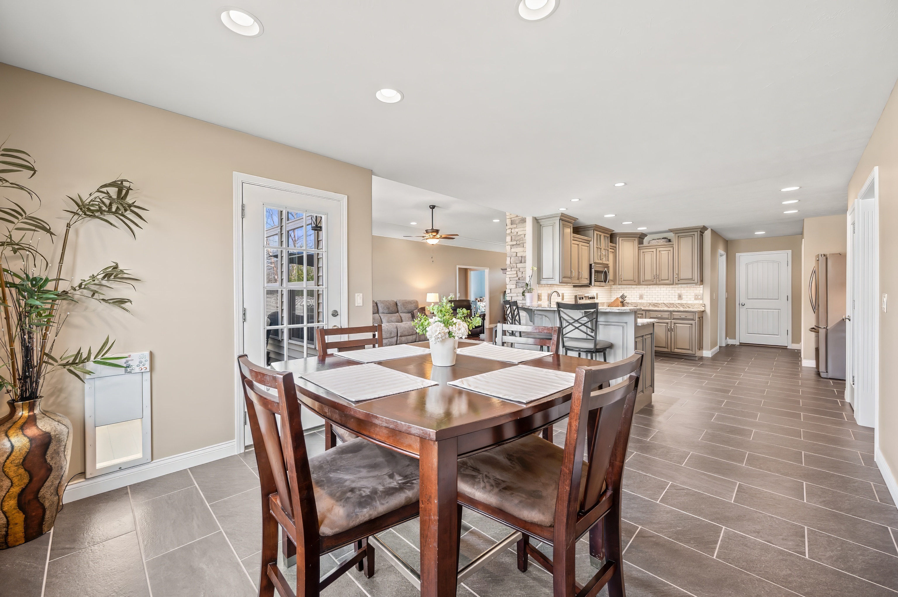 2800 Wild Orchid Way