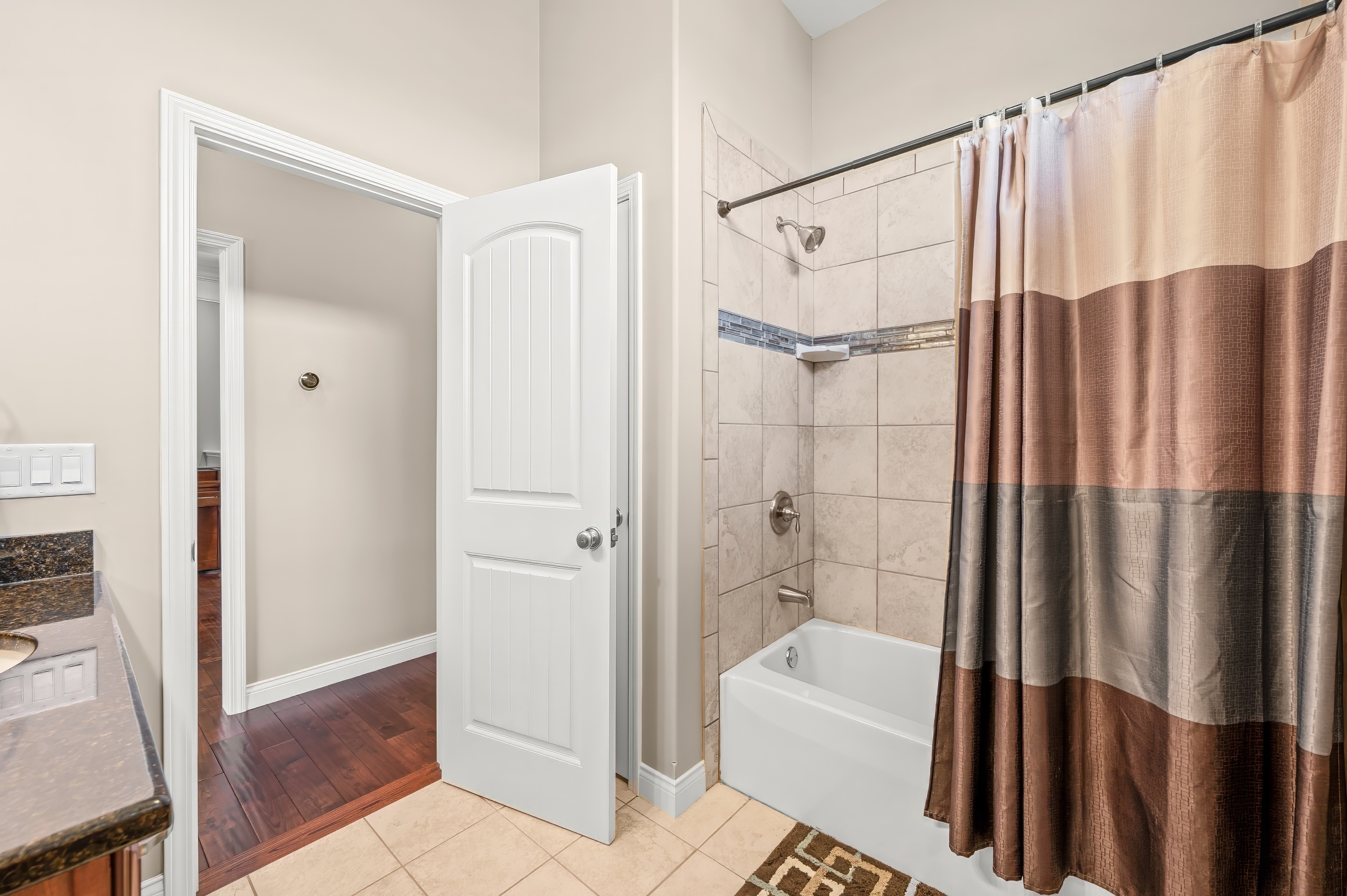 2800 Wild Orchid Way