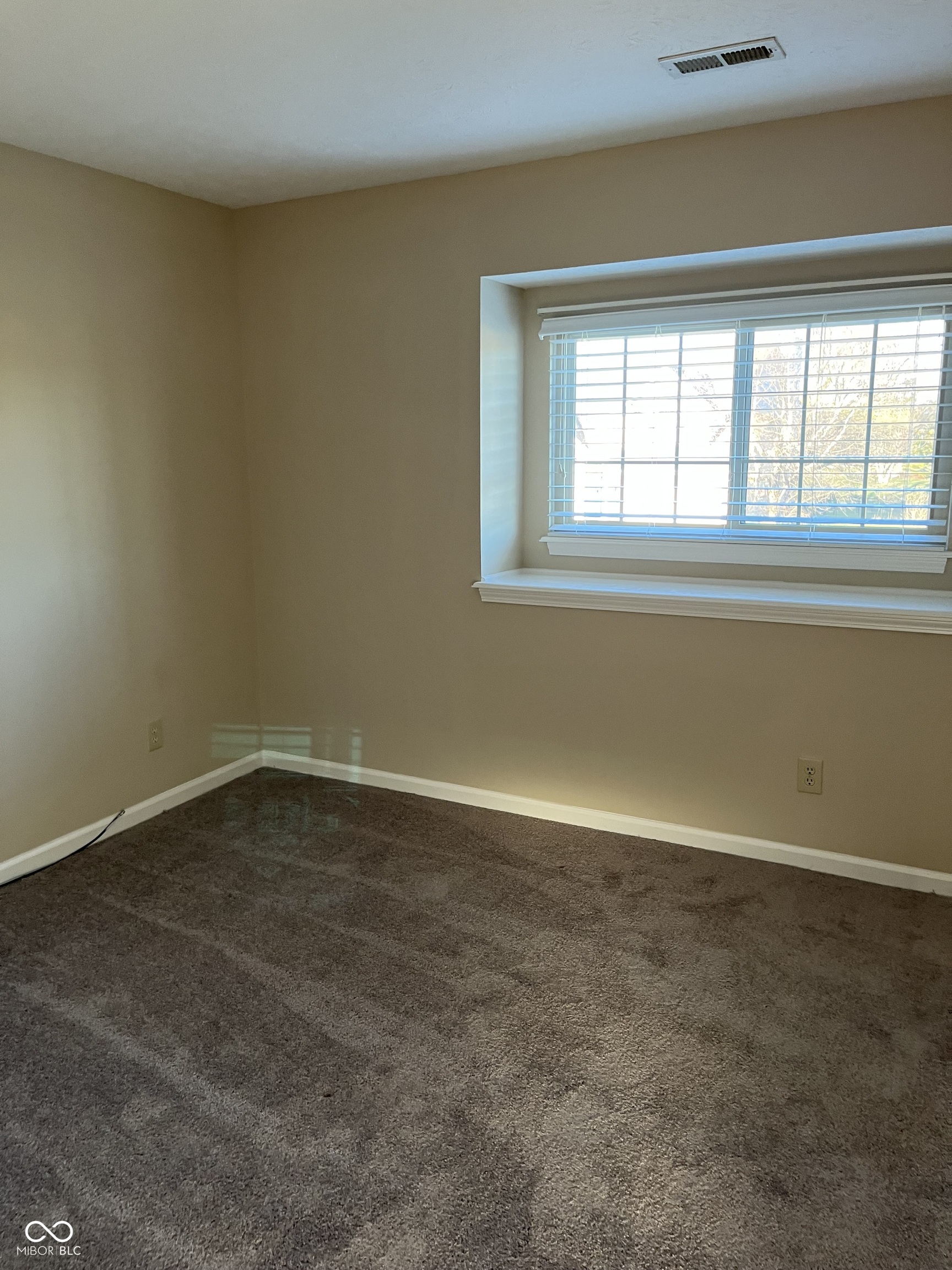 10854 Lexington Drive