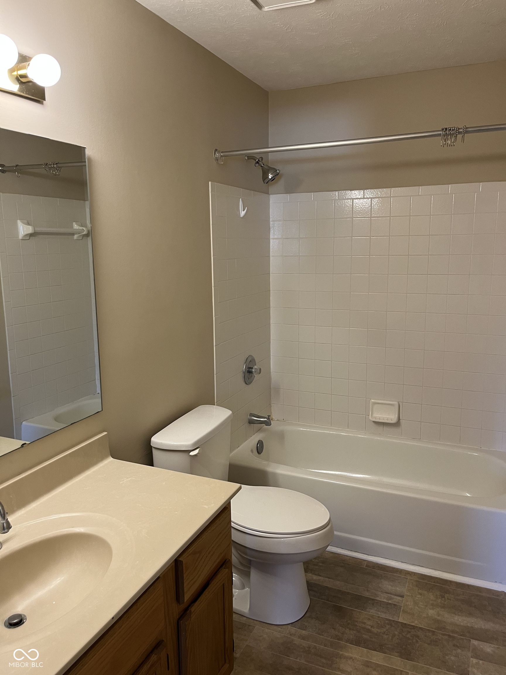 10854 Lexington Drive