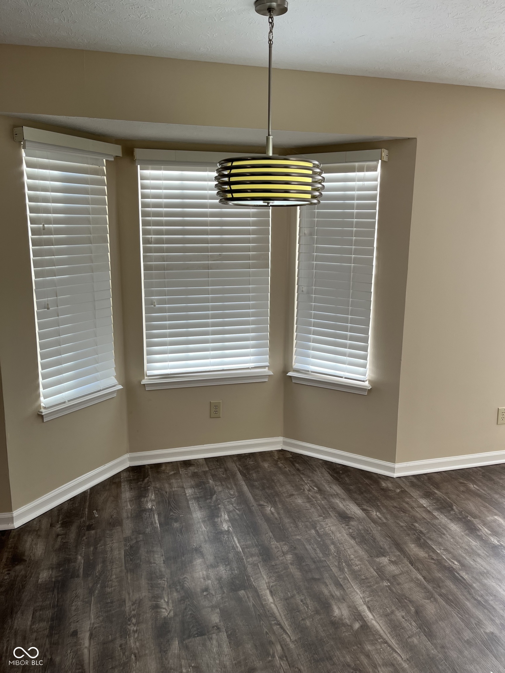 10854 Lexington Drive