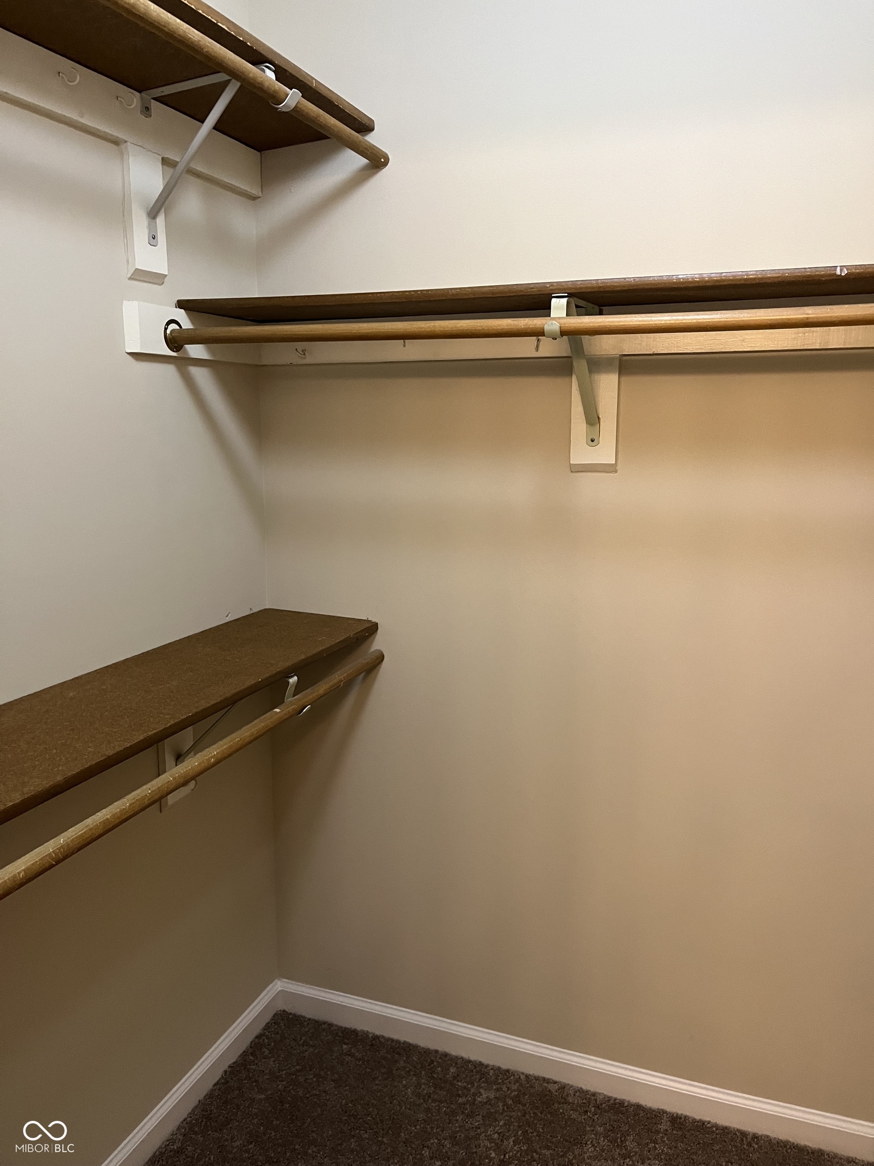 10854 Lexington Drive