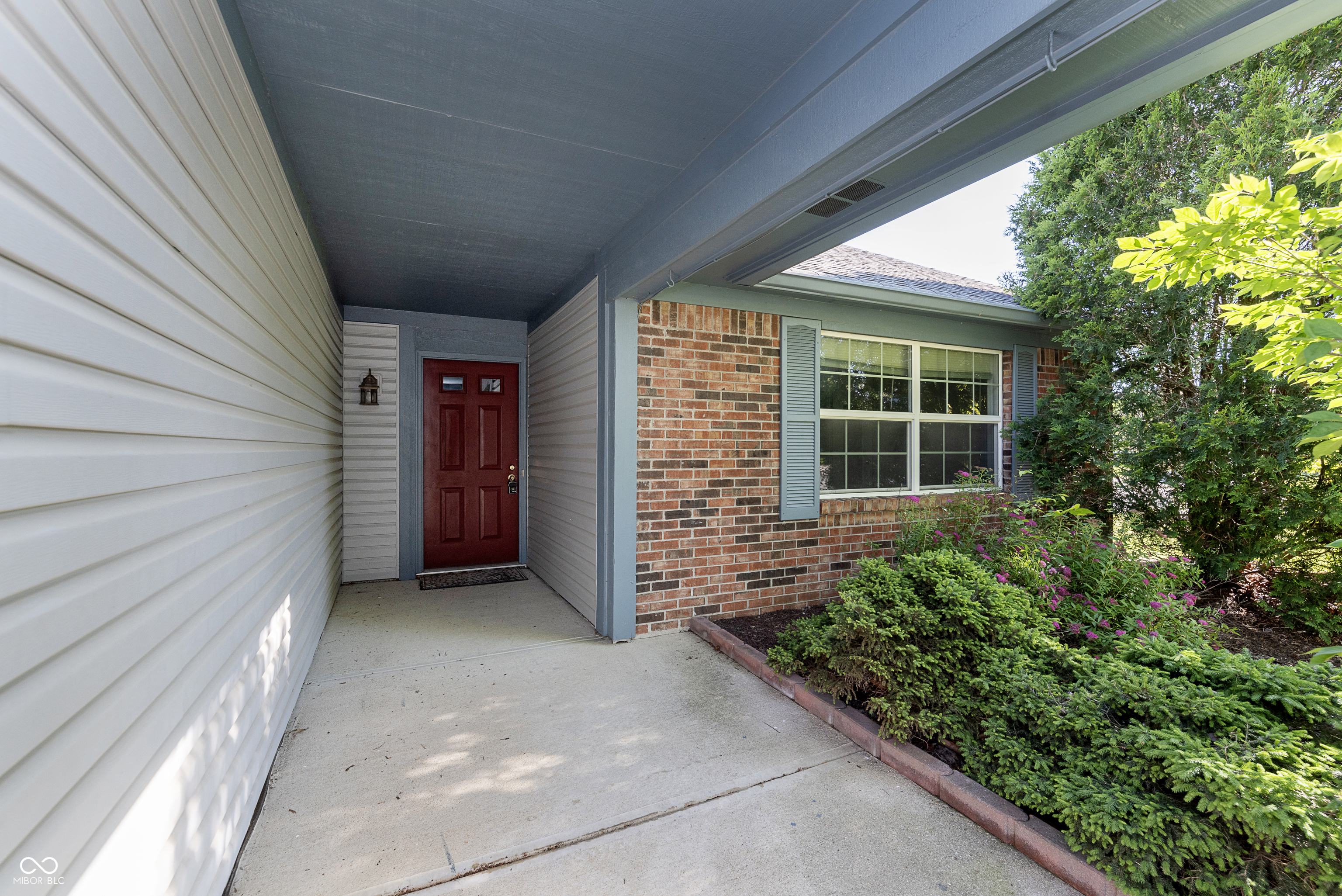 6890 Wild Cherry Drive