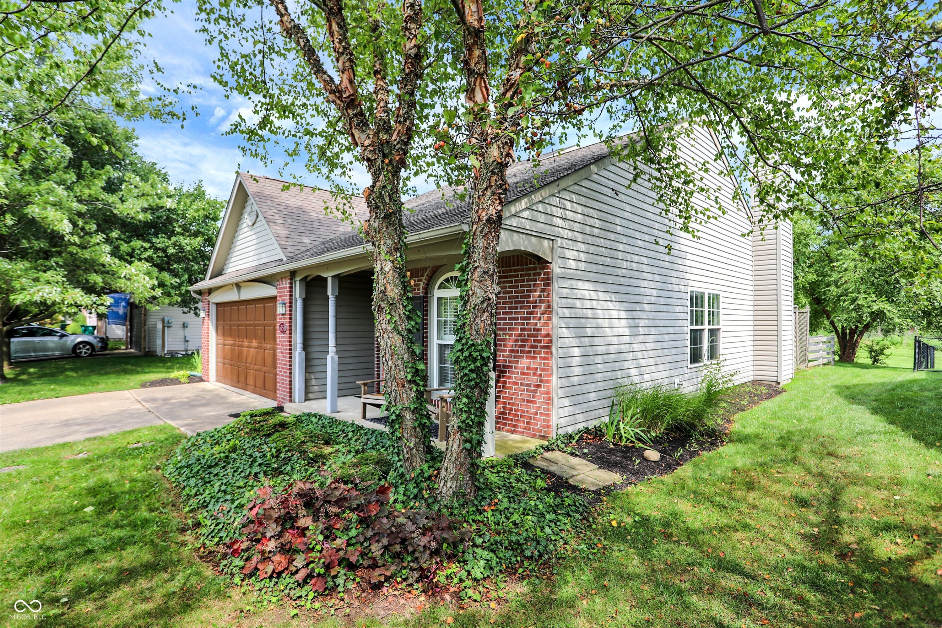 6753 Lexington Circle