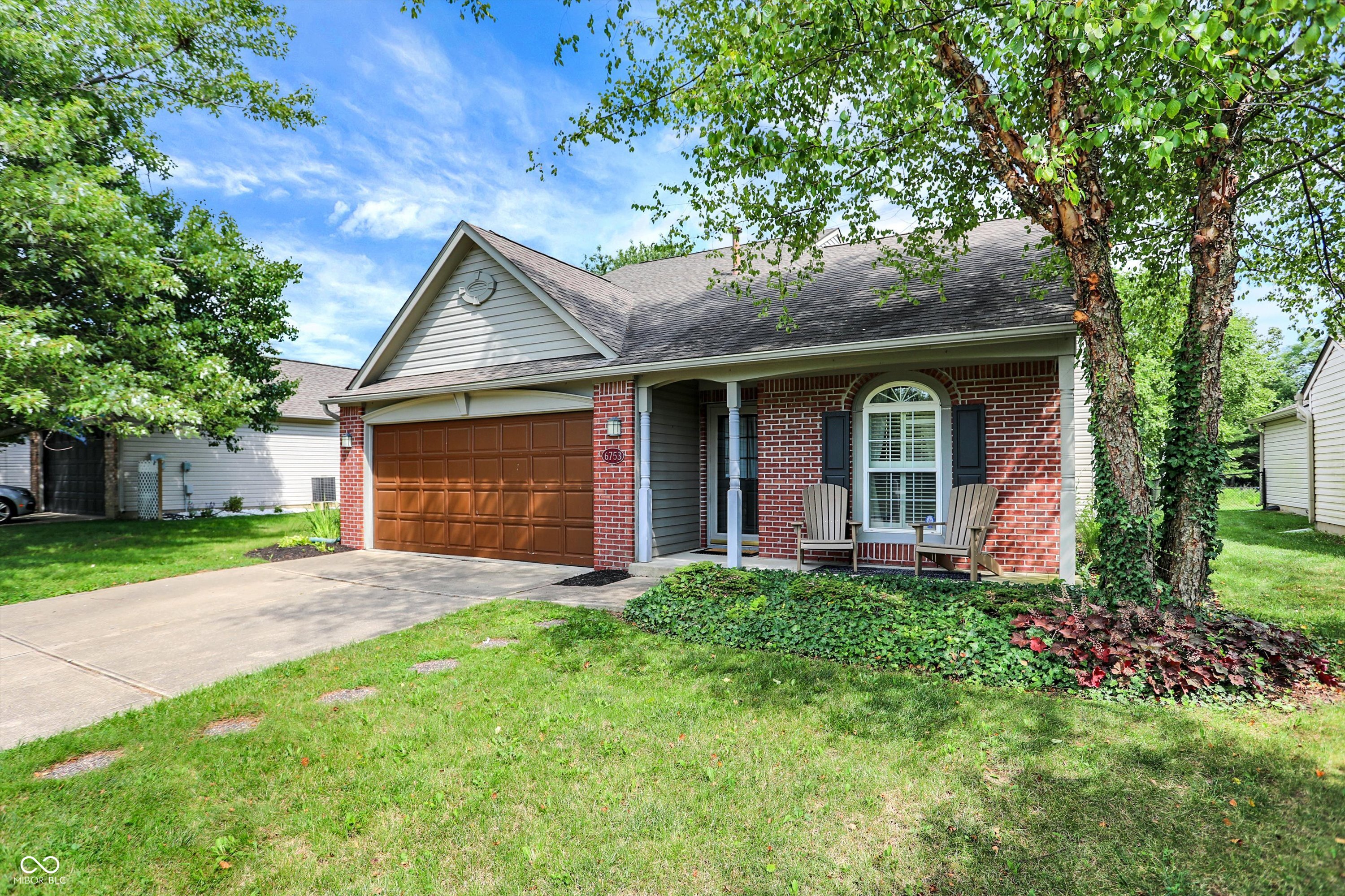 6753 Lexington Circle