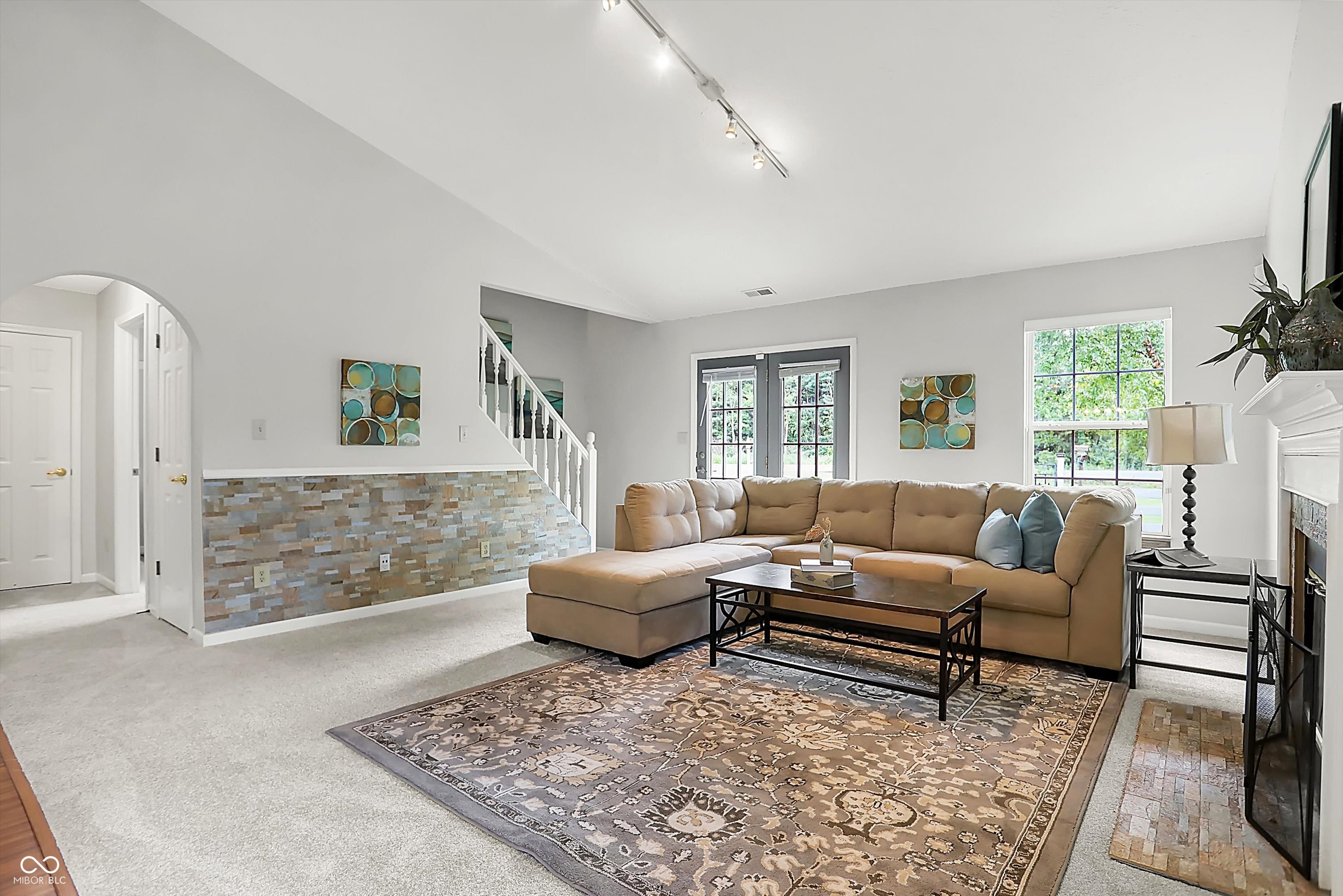 6753 Lexington Circle