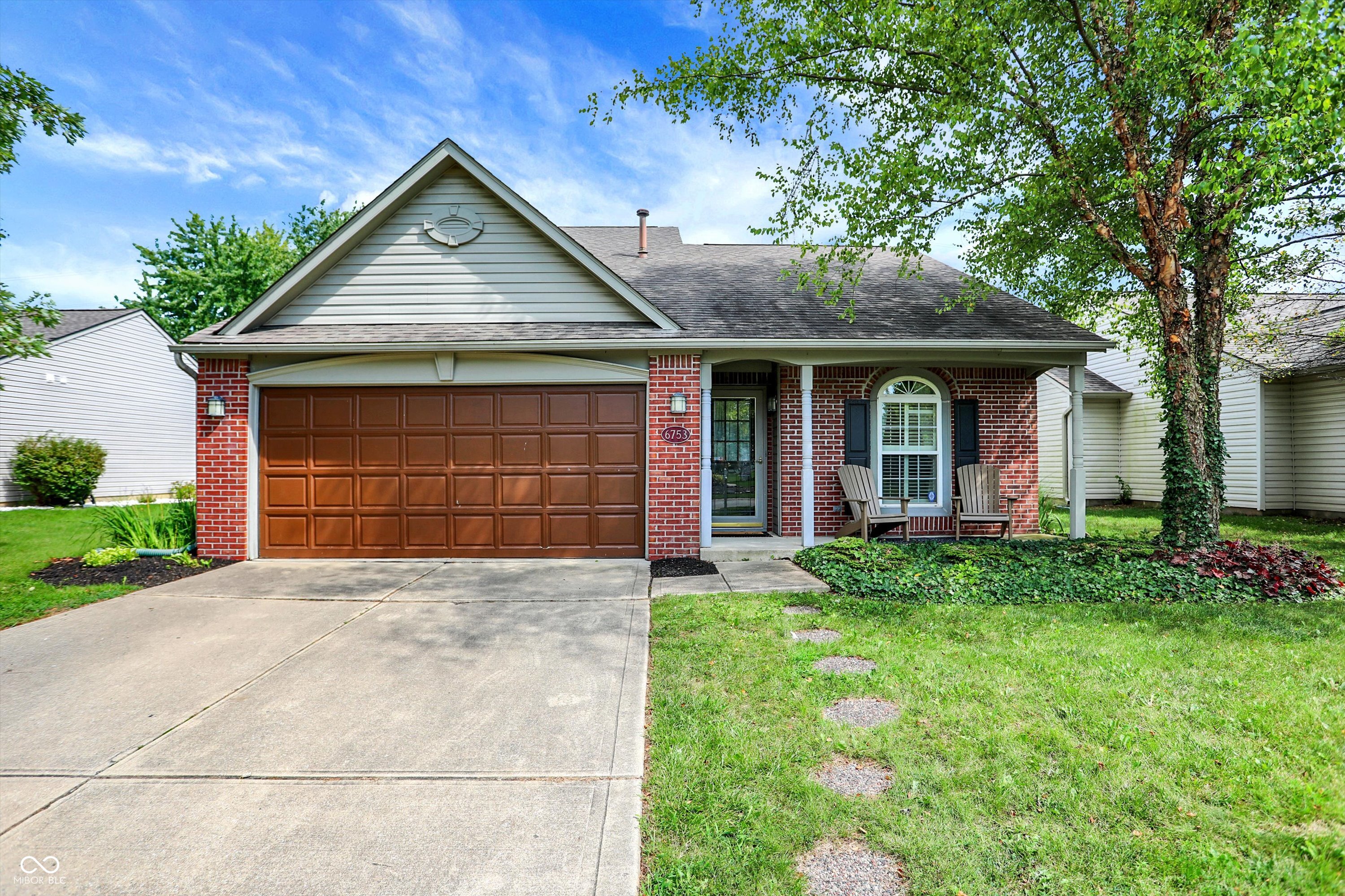 6753 Lexington Circle