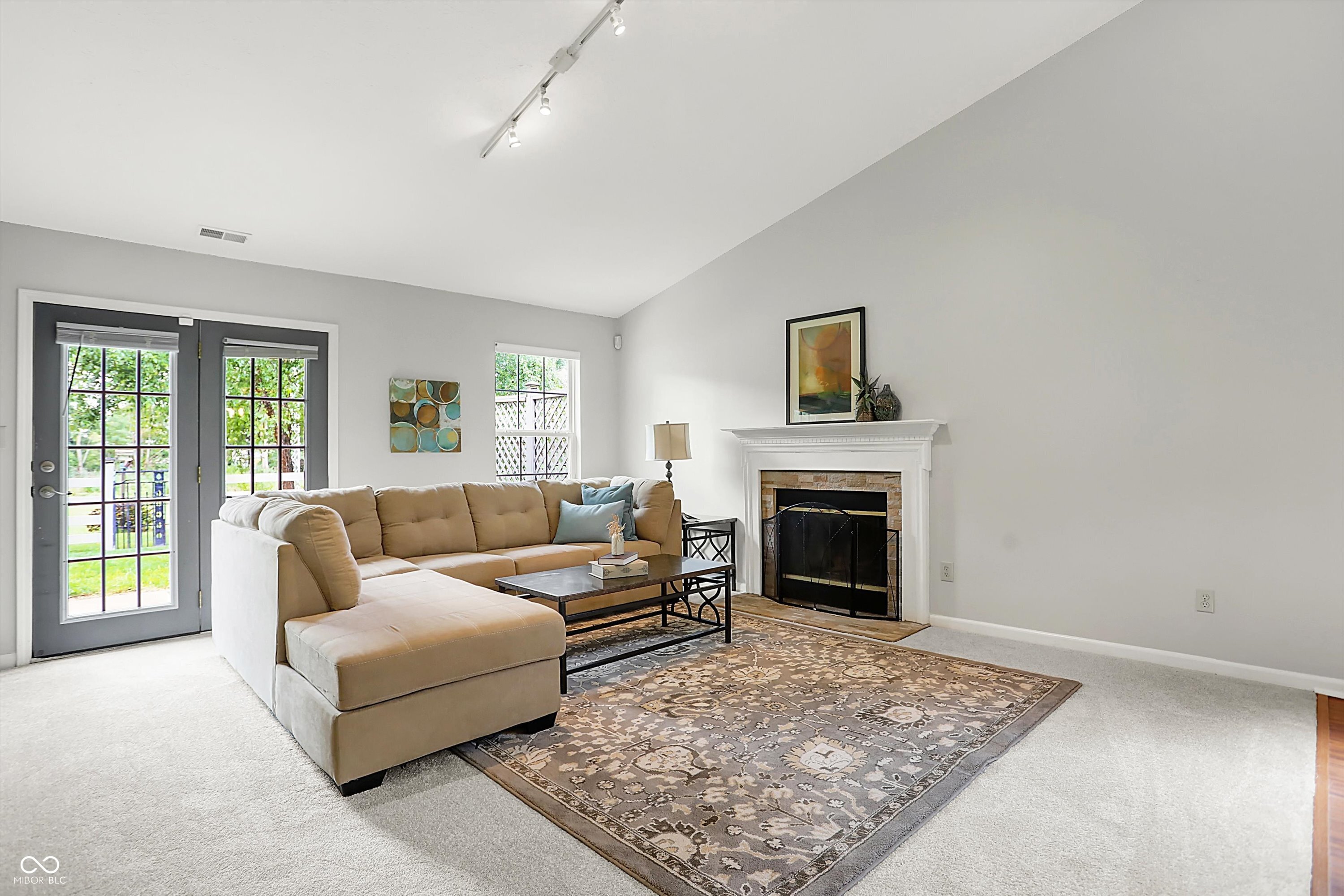 6753 Lexington Circle
