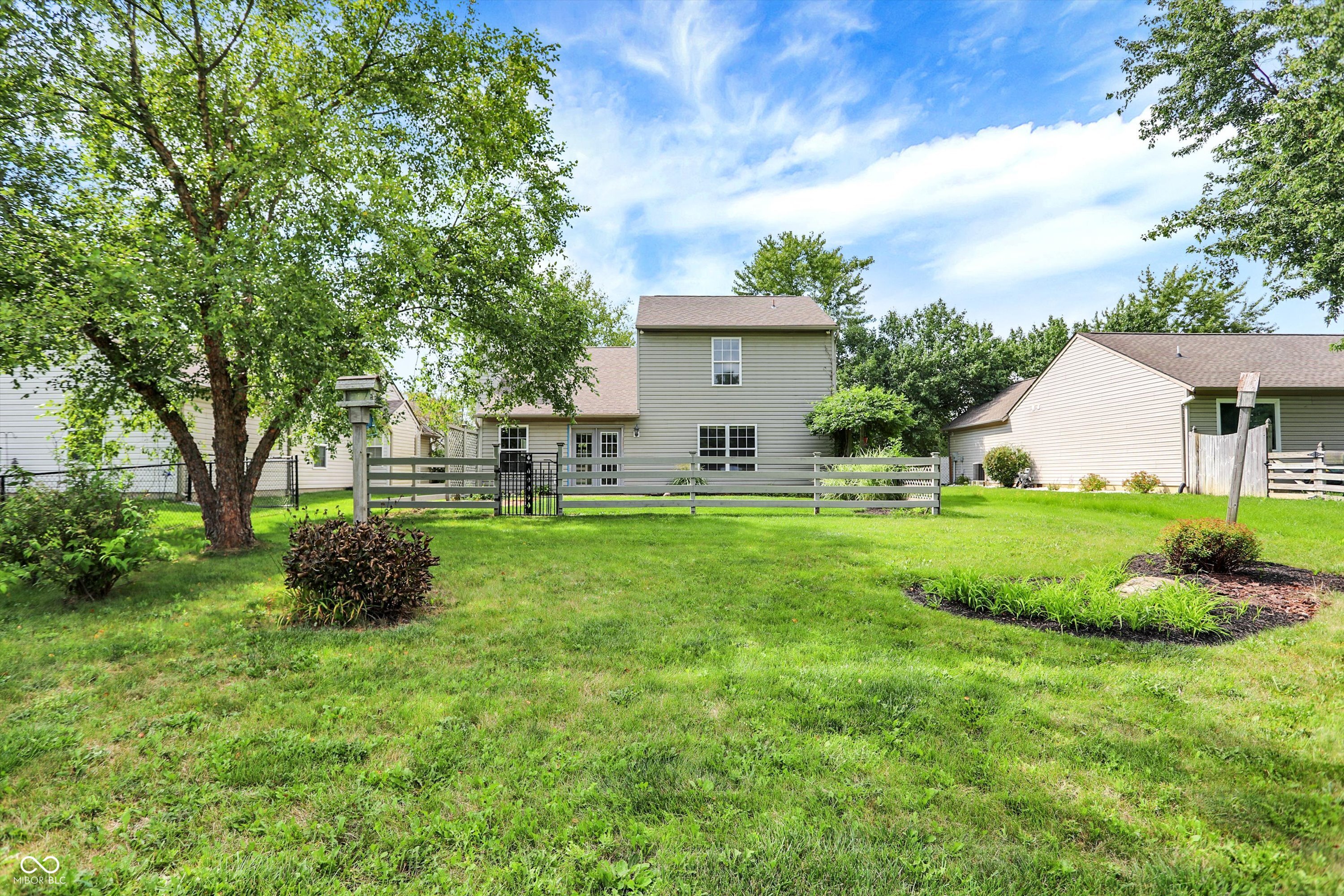 6753 Lexington Circle