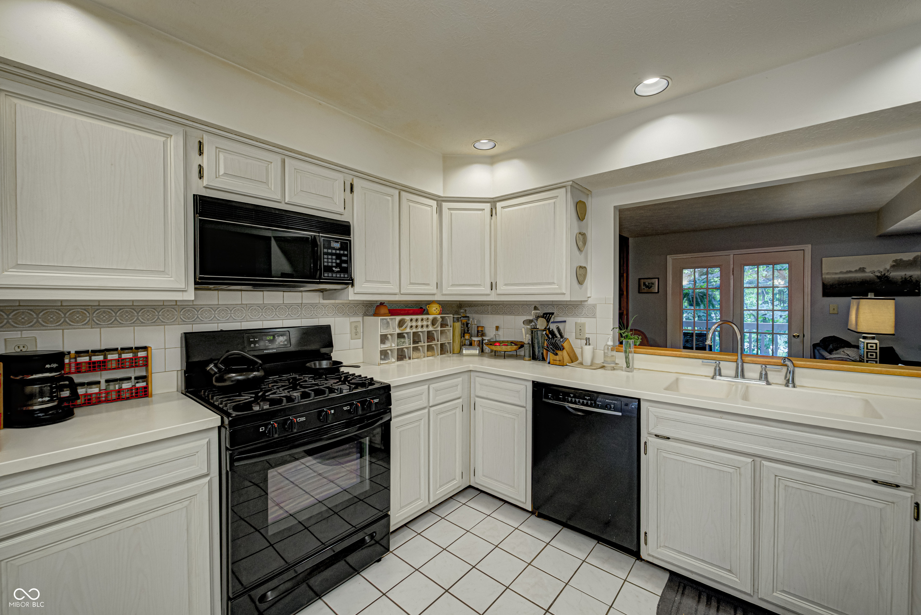 1113 Island Woods Drive