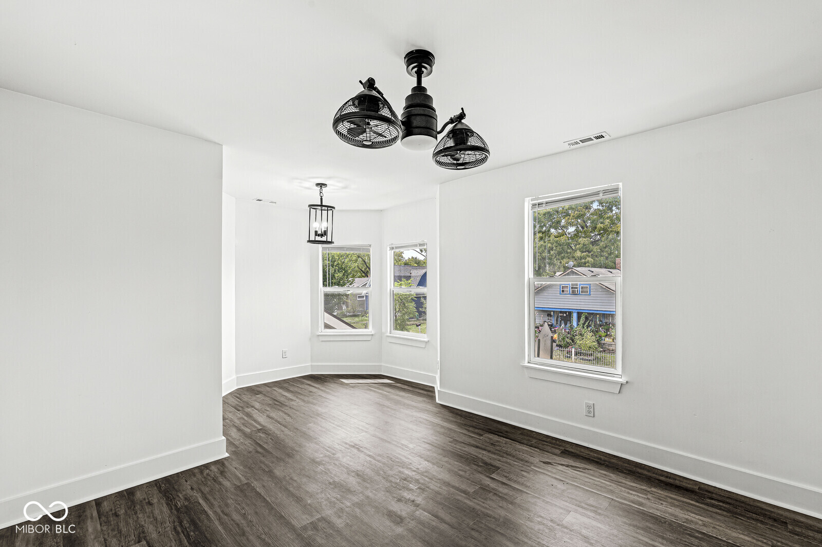 433 N Chester Avenue