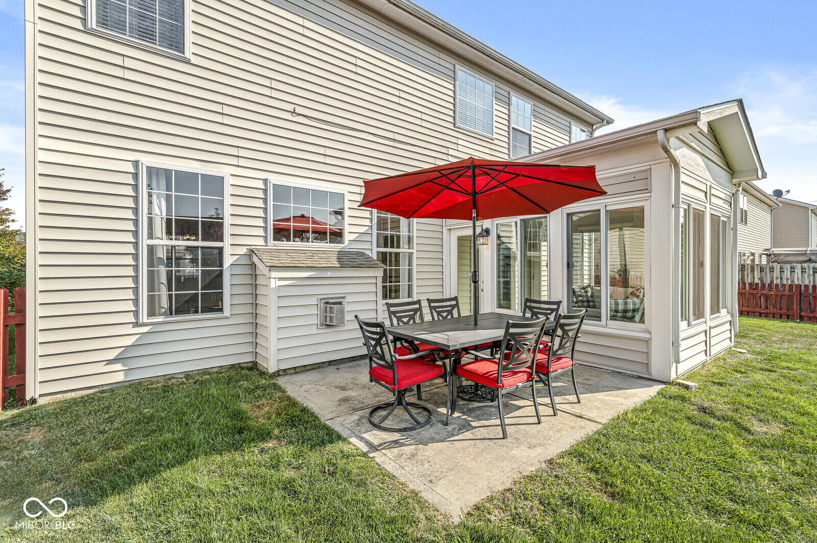 4245 Amesbury Place