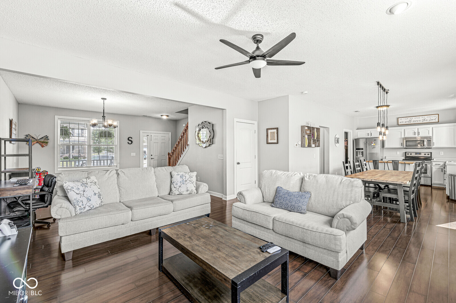 4245 Amesbury Place