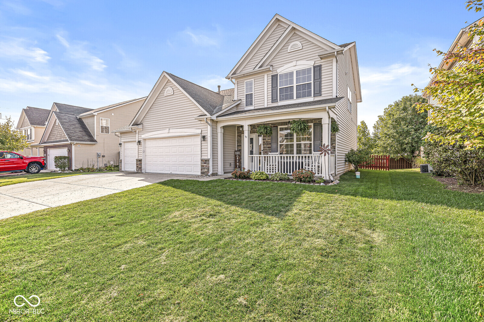 4245 Amesbury Place