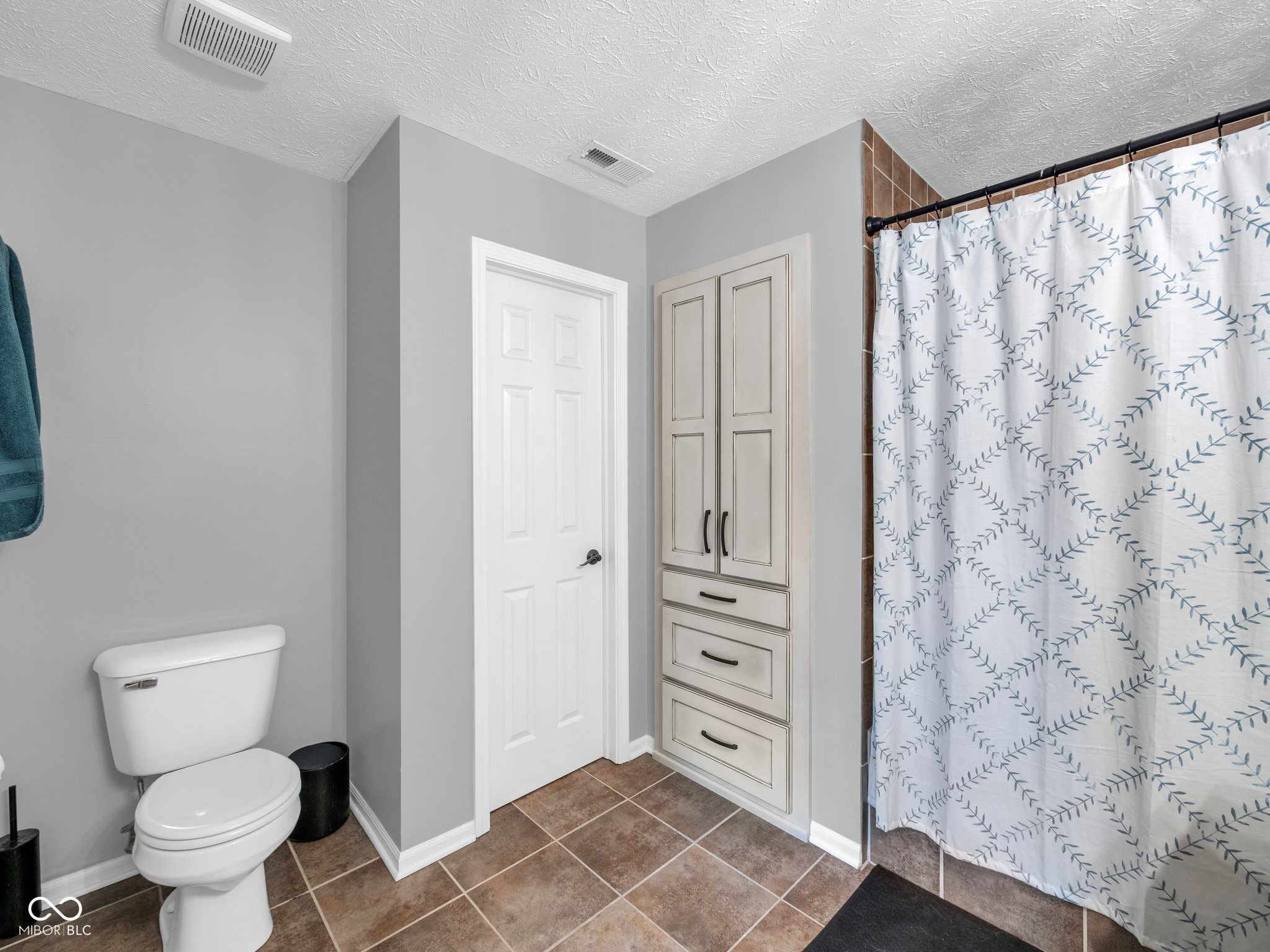 10145 Red Tail Drive