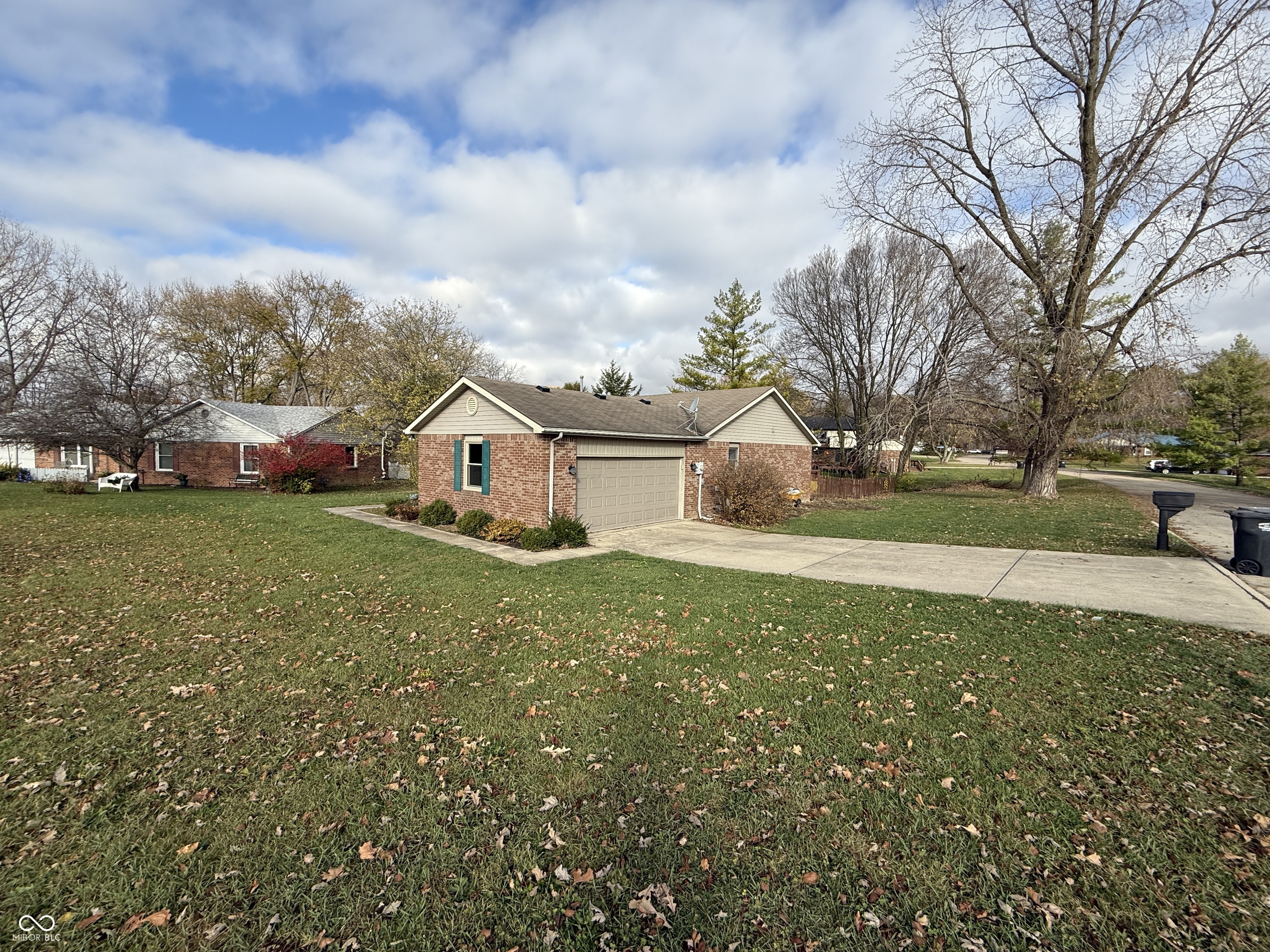 100 W Hillsboro Drive