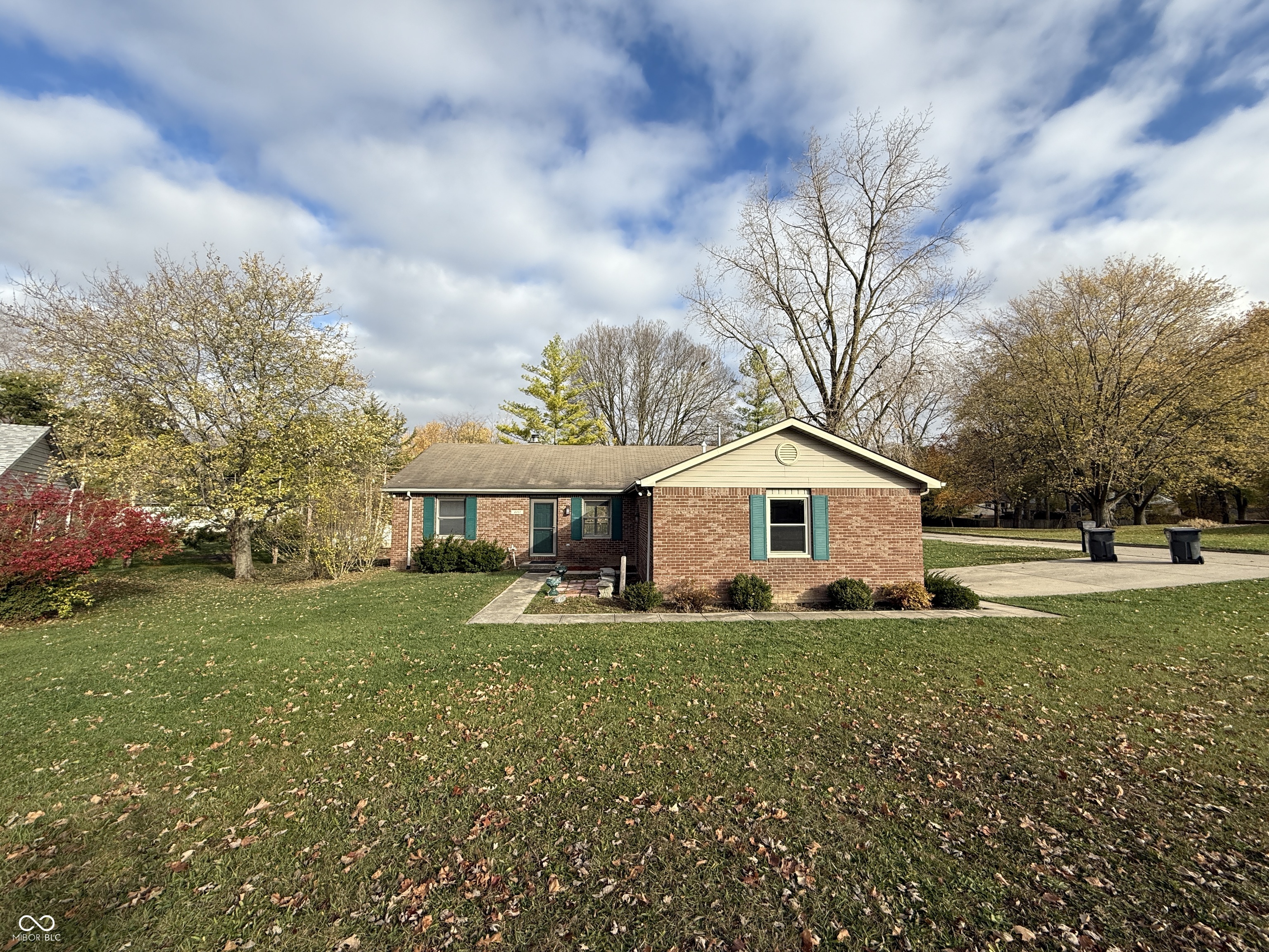 100 W Hillsboro Drive