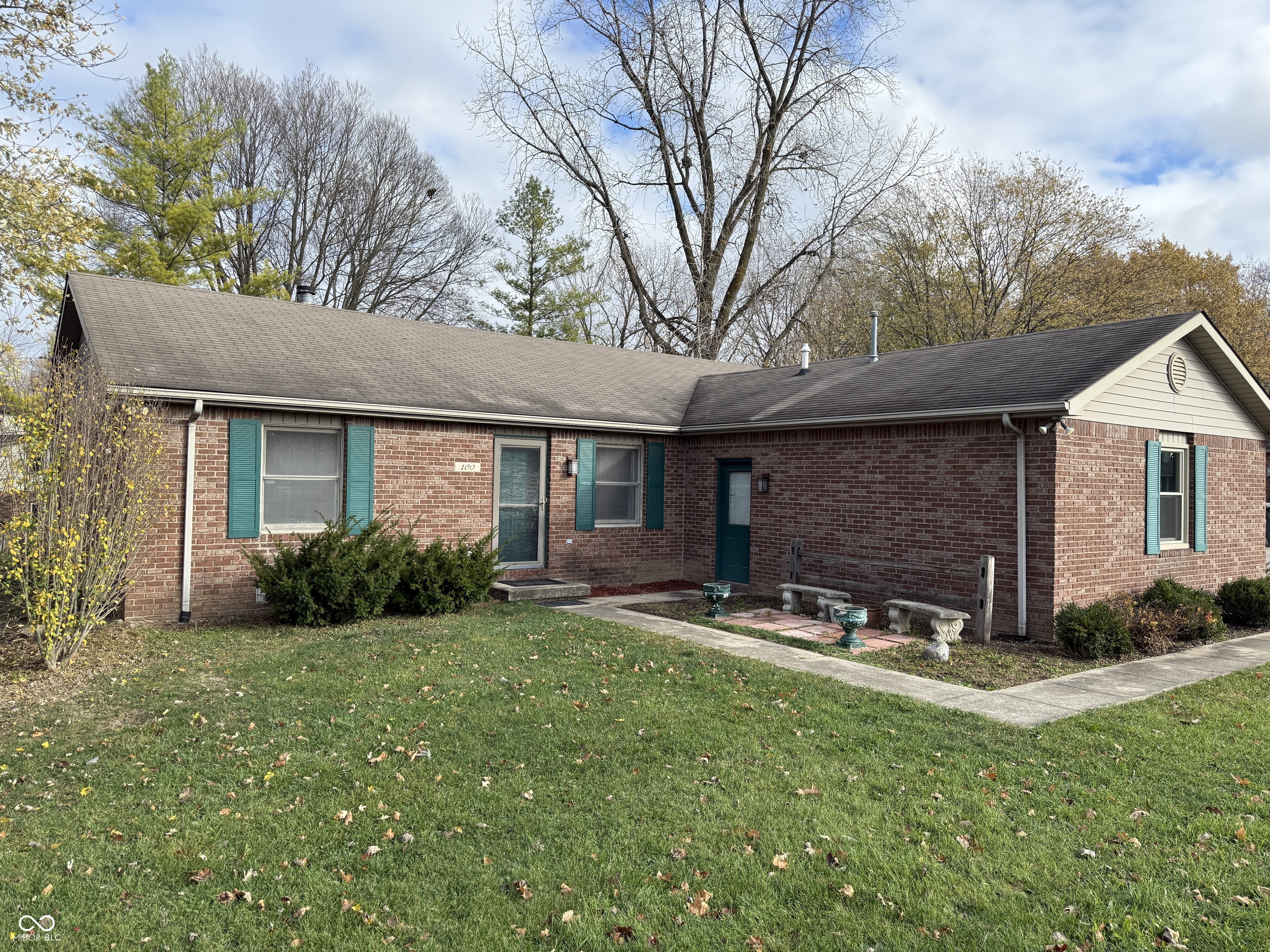 100 W Hillsboro Drive