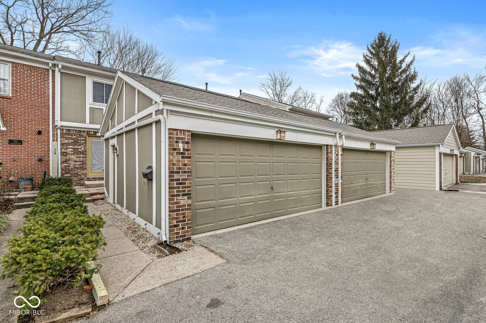 359 Carmelaire Court