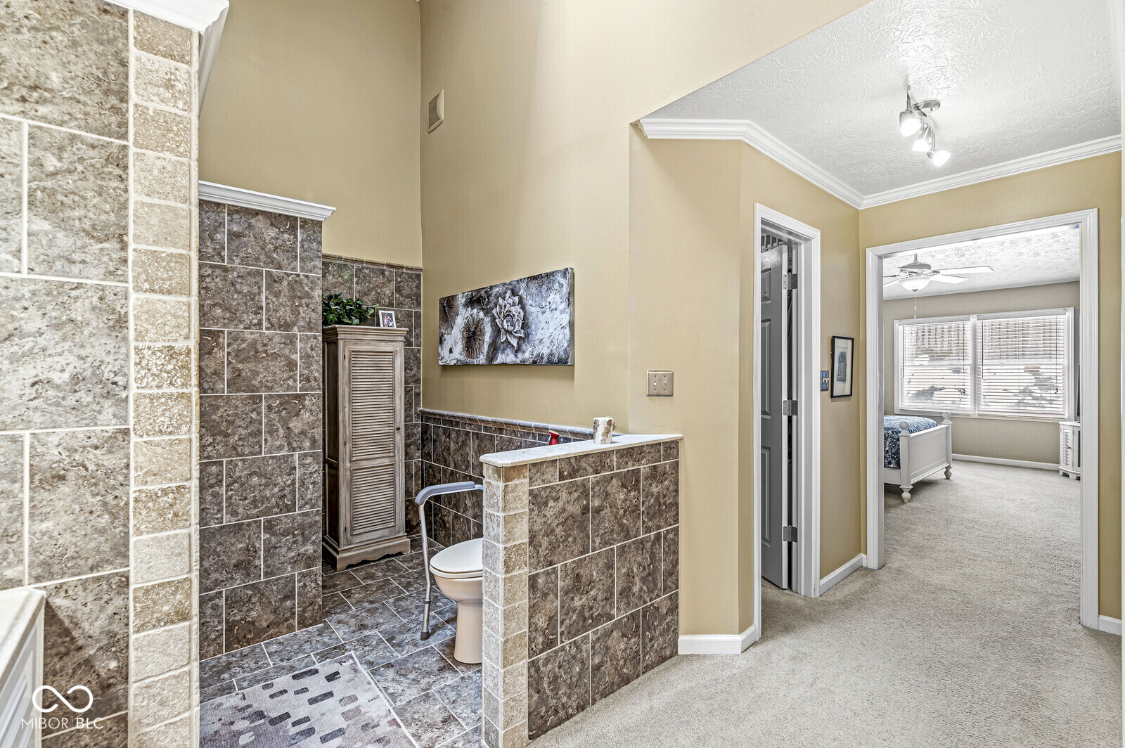 8139 River Bay Drive E