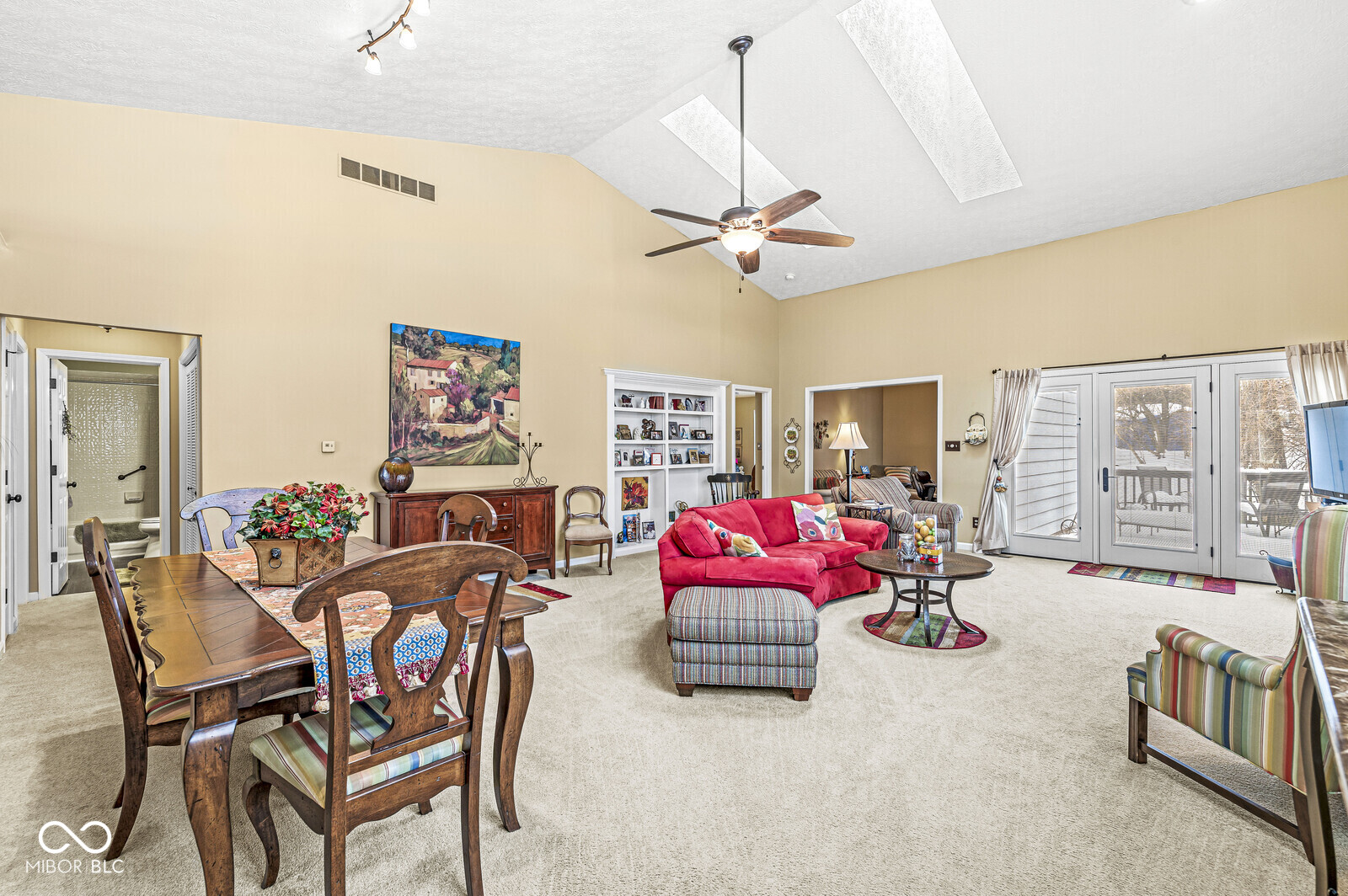 8139 River Bay Drive E