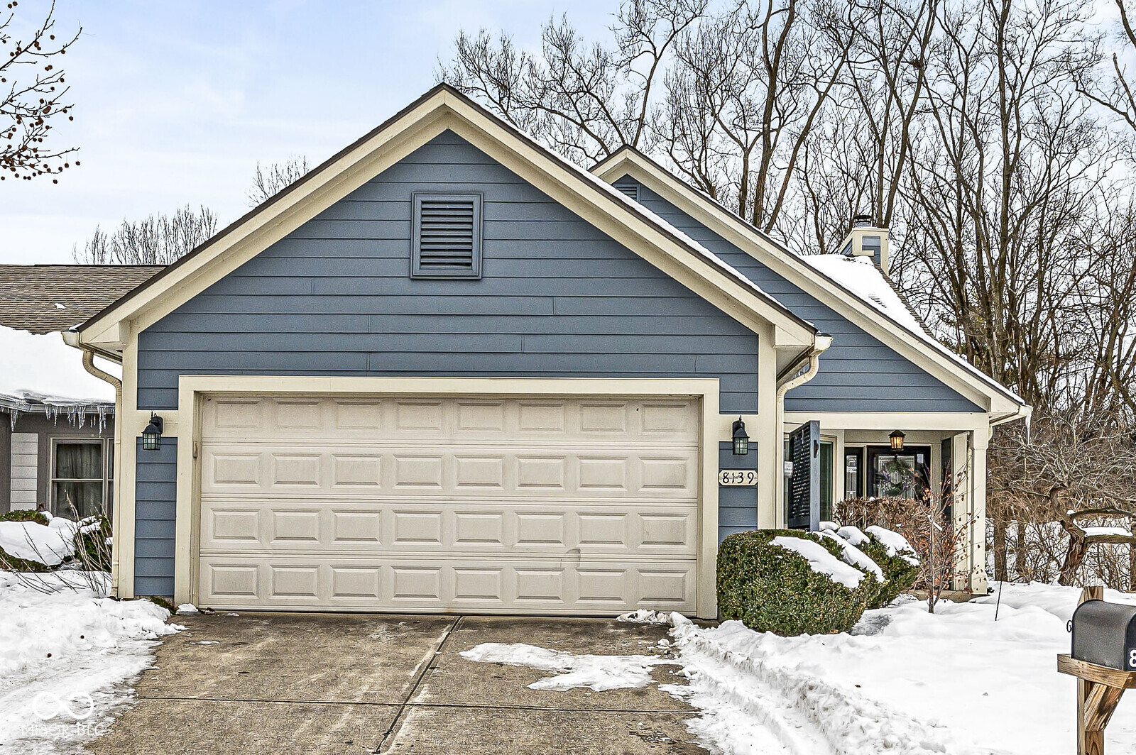 8139 River Bay Drive E