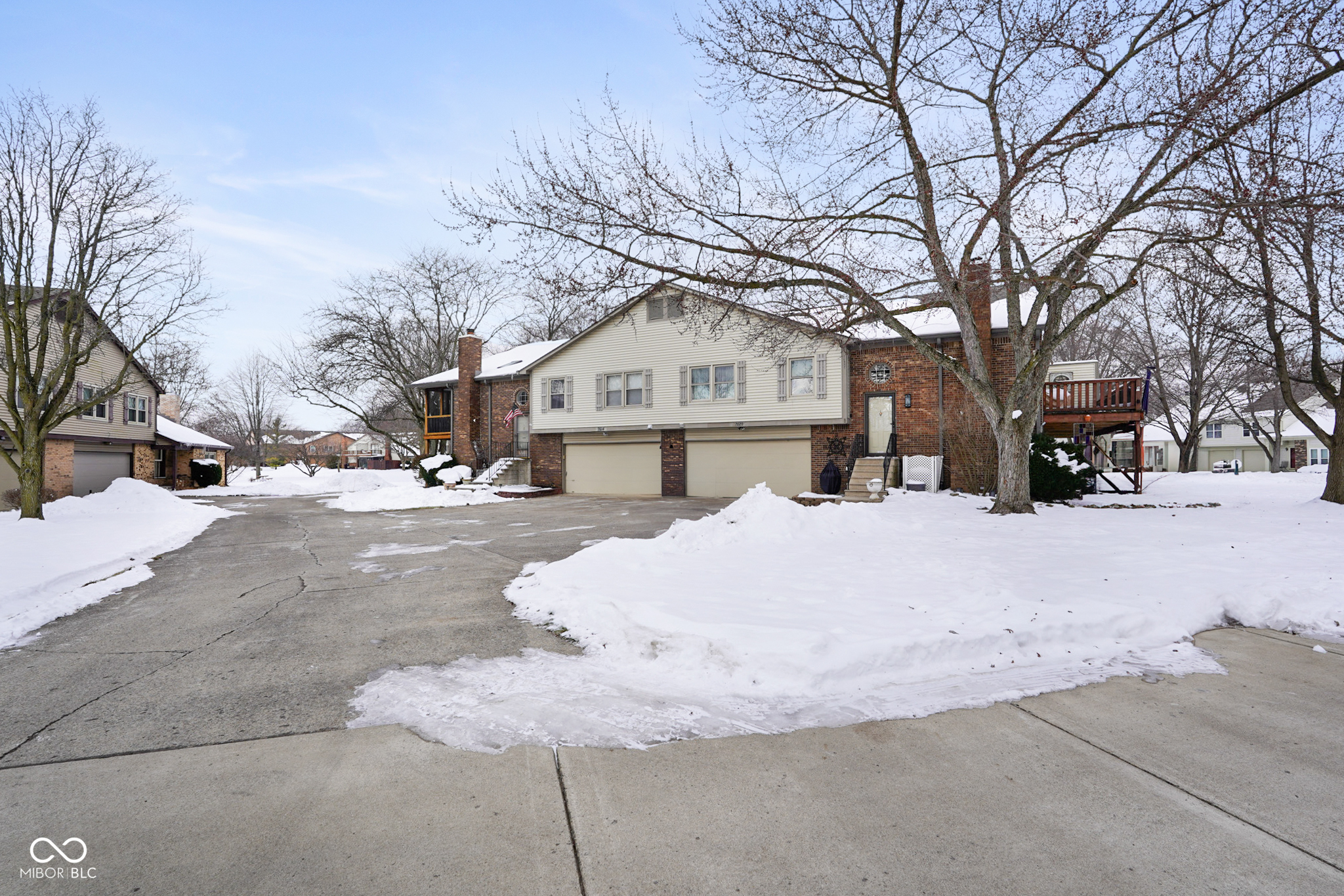 7614 Farm View Circle W