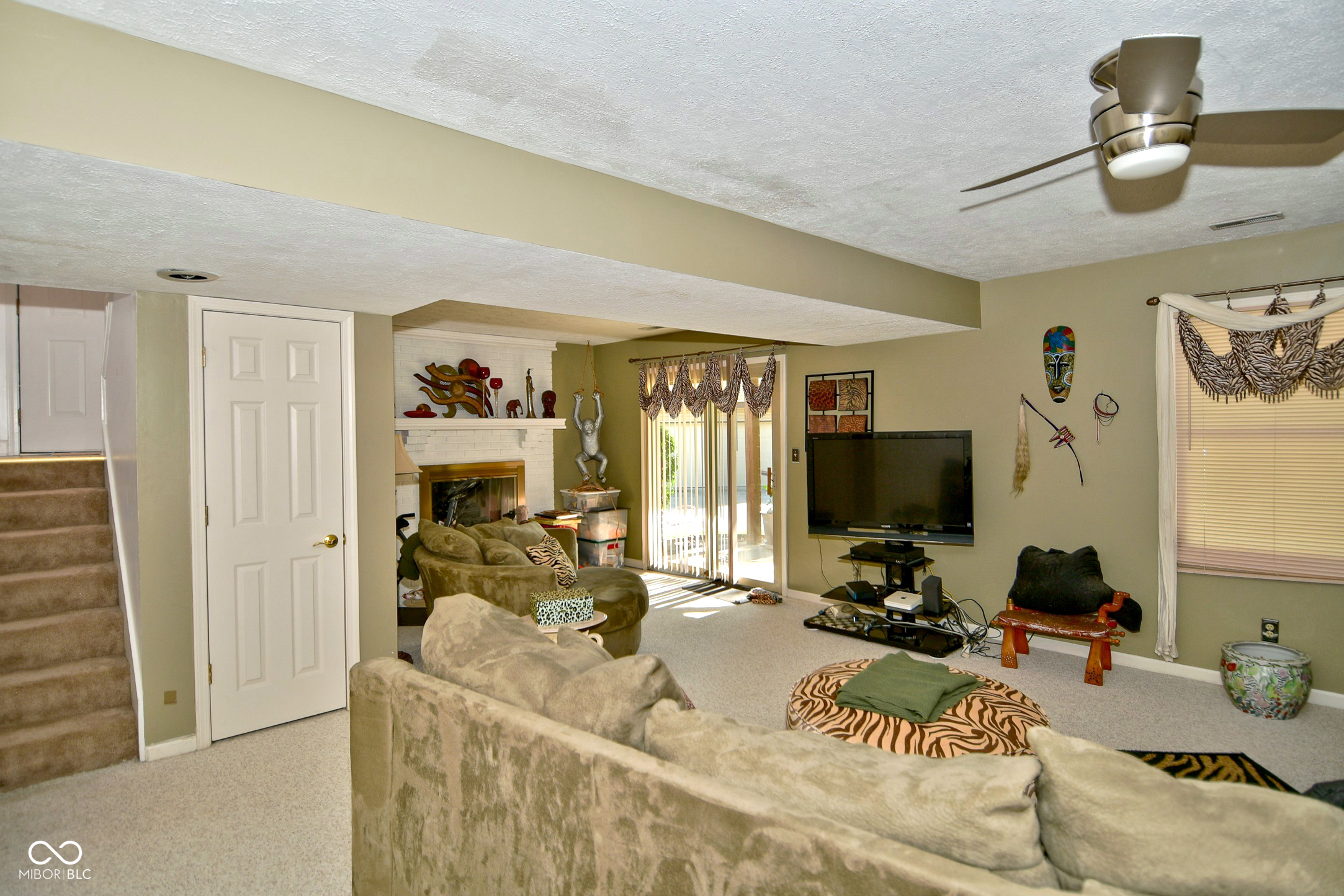 7614 Farm View Circle W