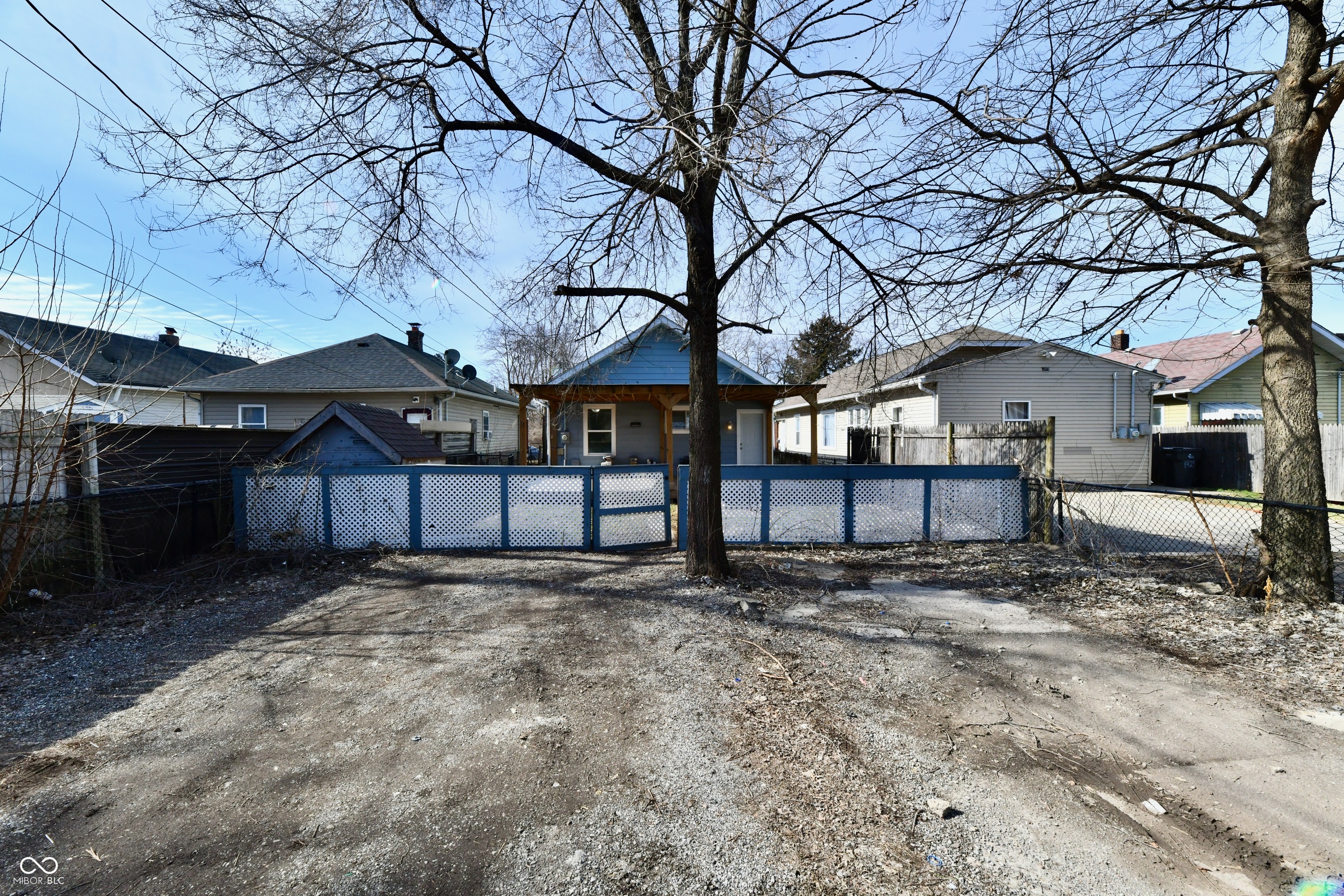 1425 N Mount Street