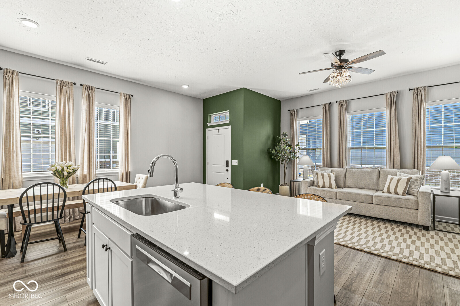 1004 Astor Lane
