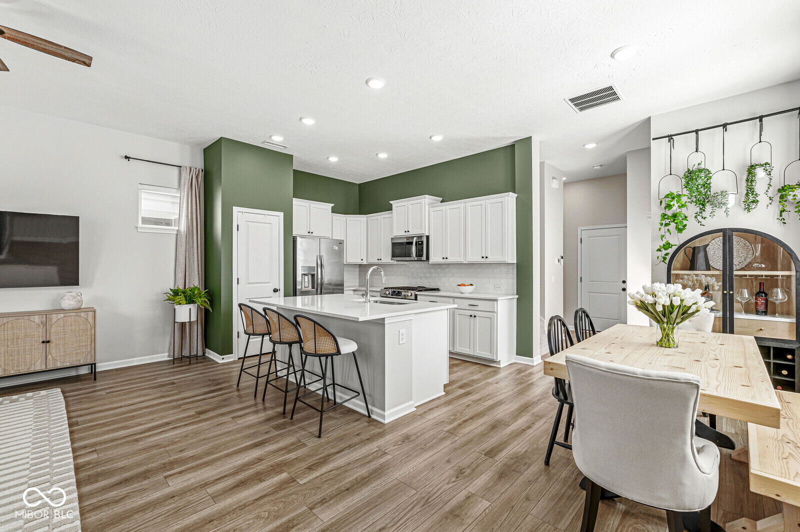 1004 Astor Lane
