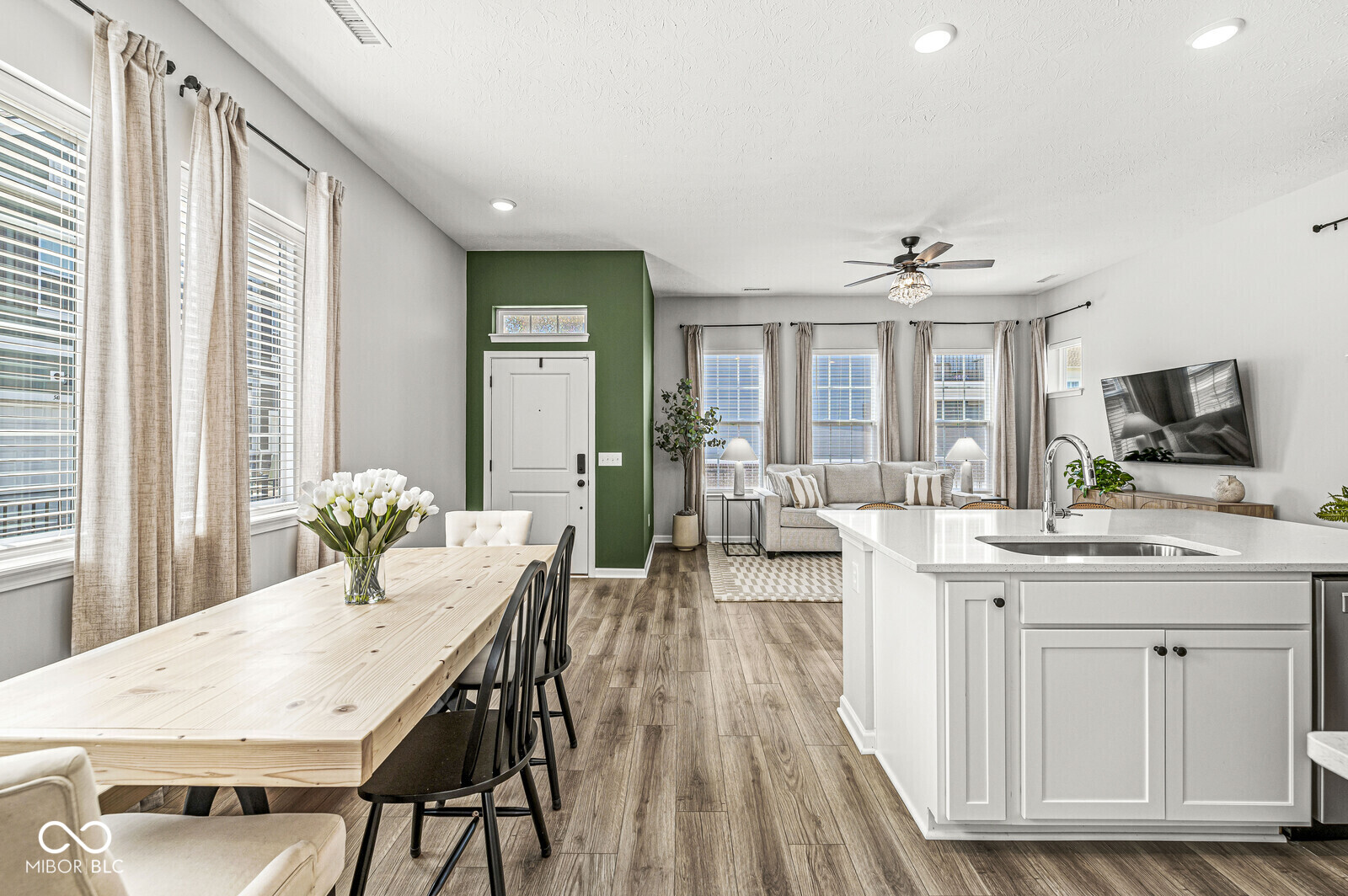 1004 Astor Lane