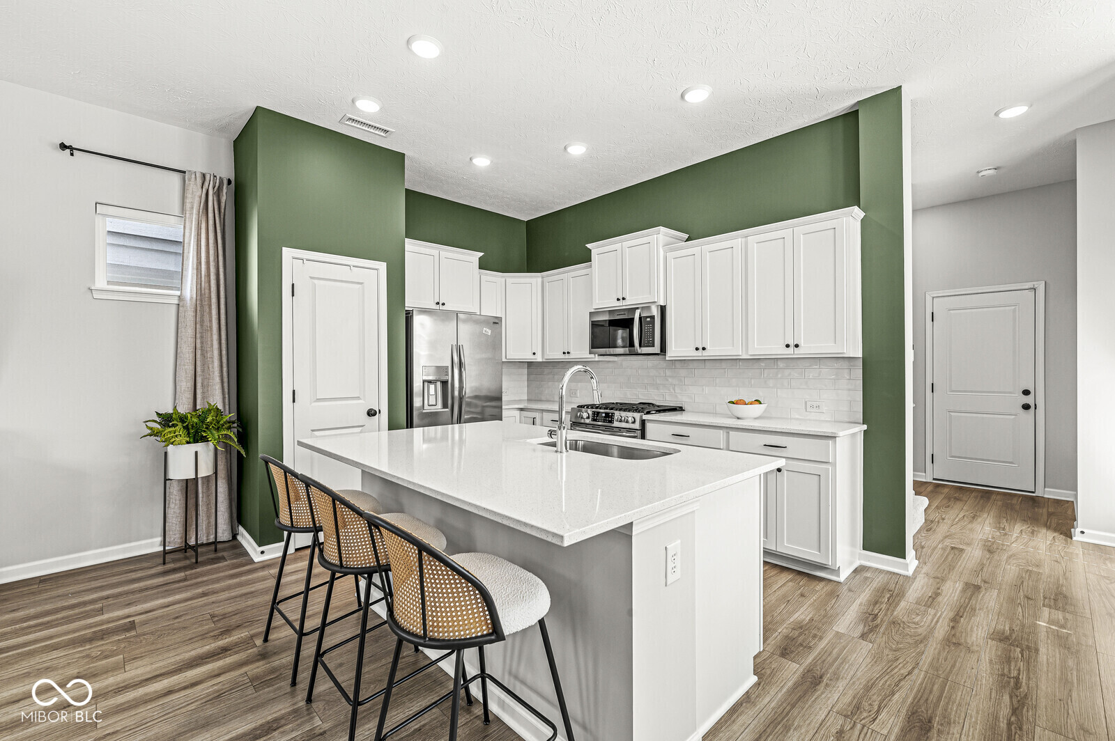 1004 Astor Lane