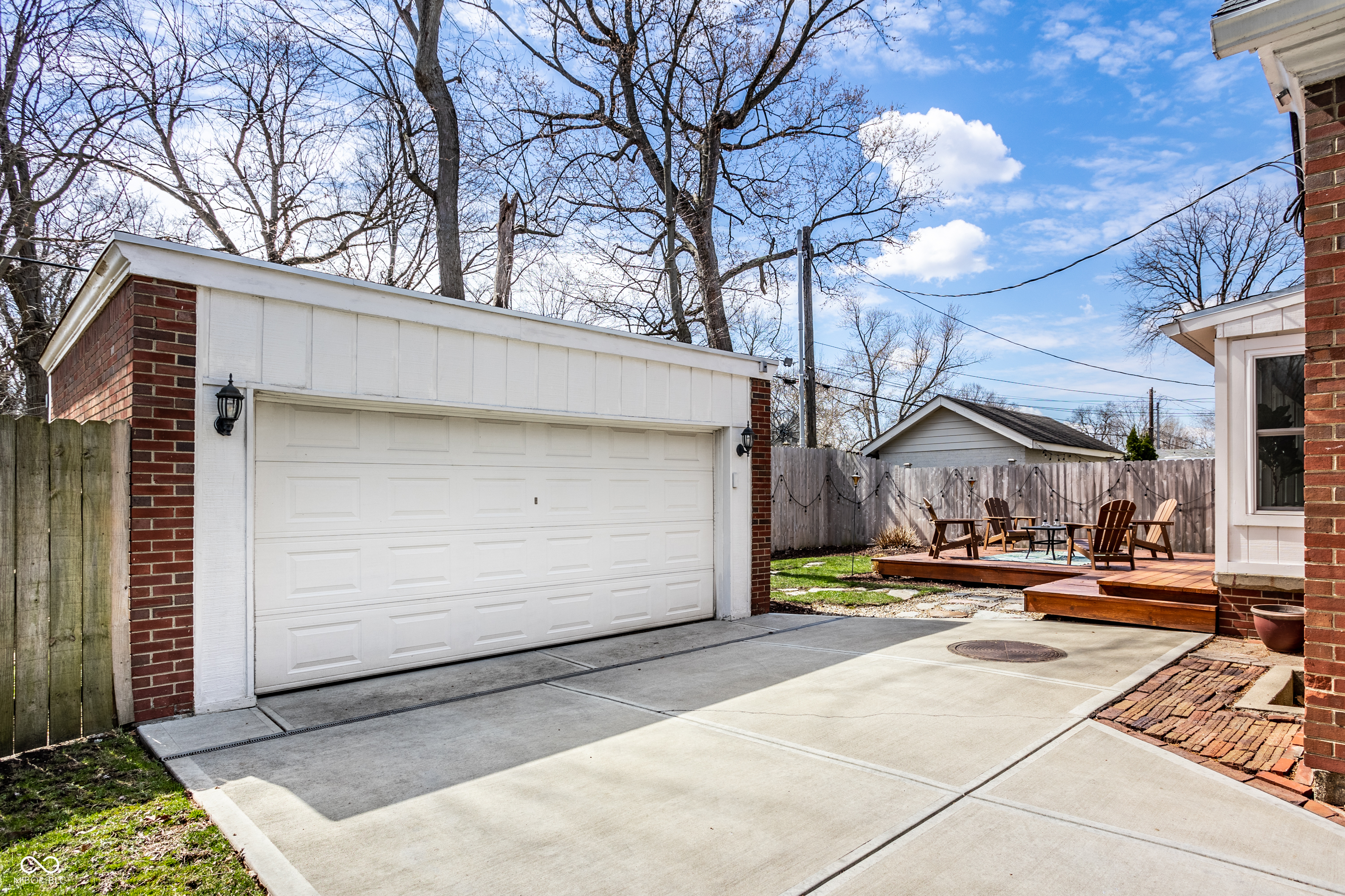 2615 Kessler Blvd E Drive