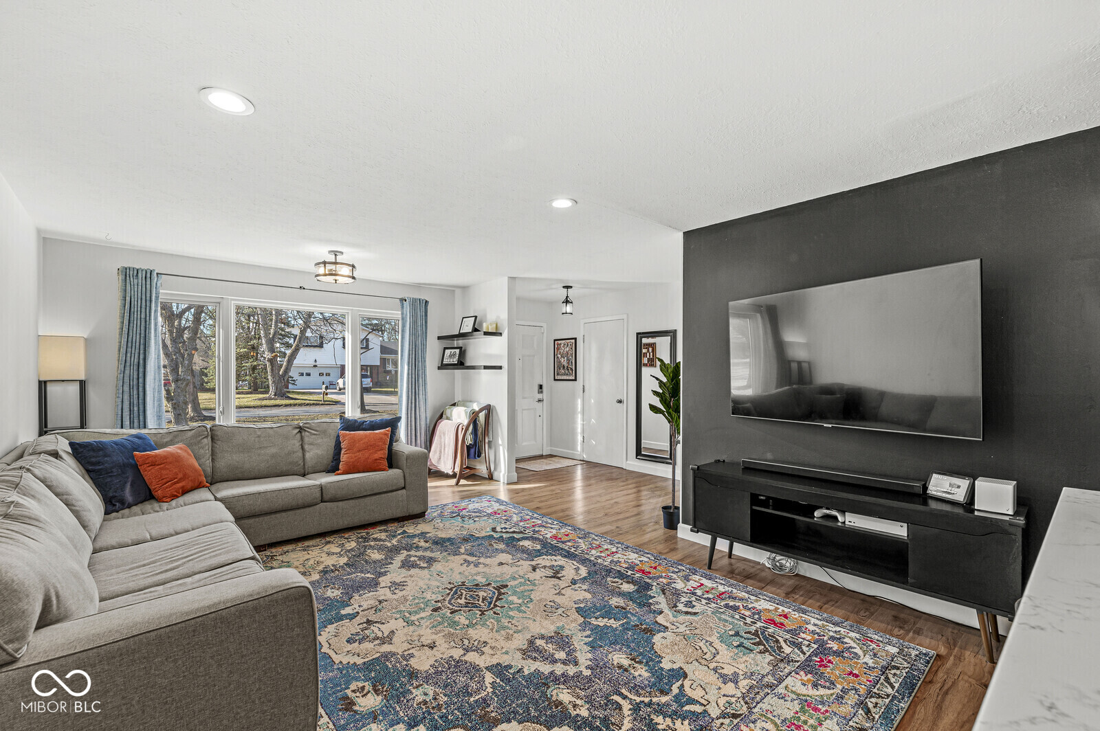 1234 W 81st Street