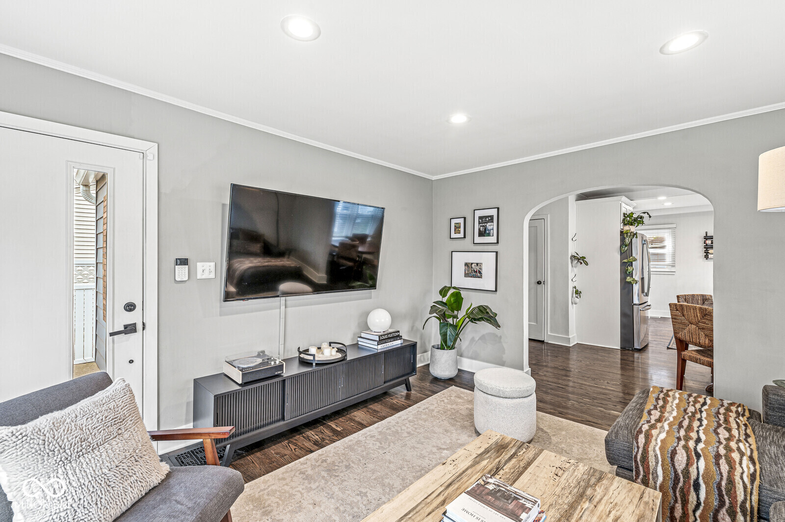 5377 Evanston Avenue