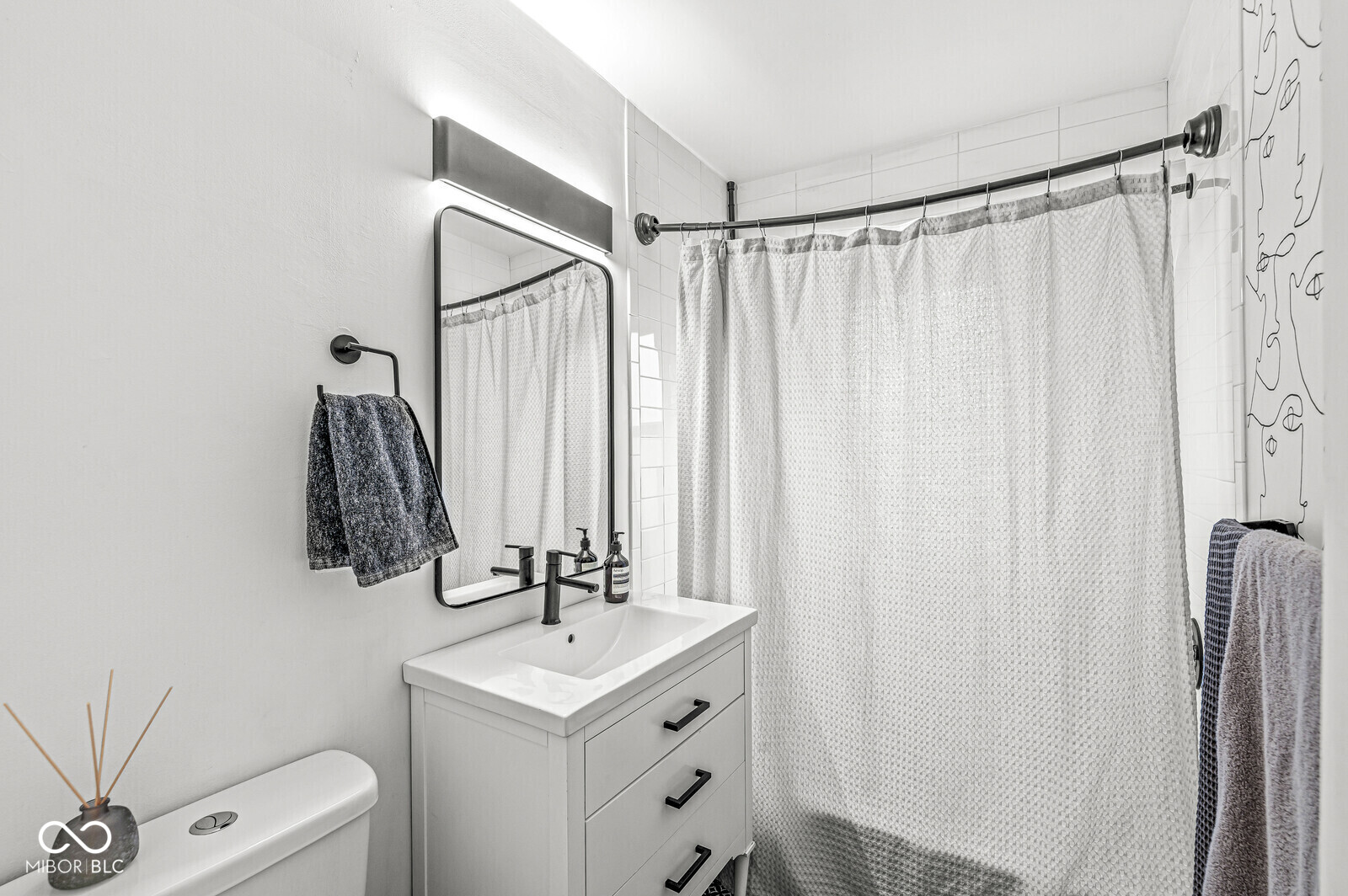 5377 Evanston Avenue