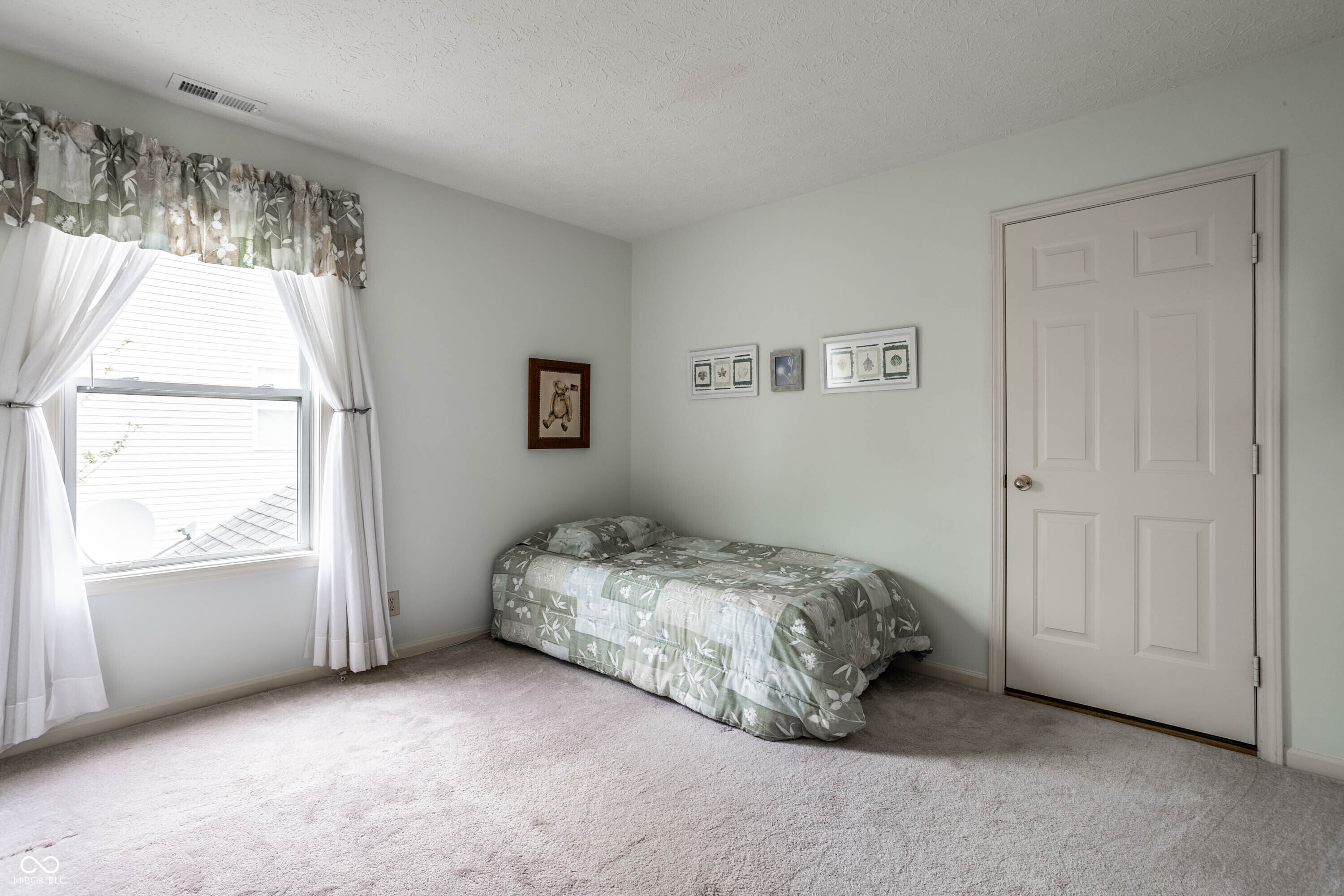 8618 Turnstone Court