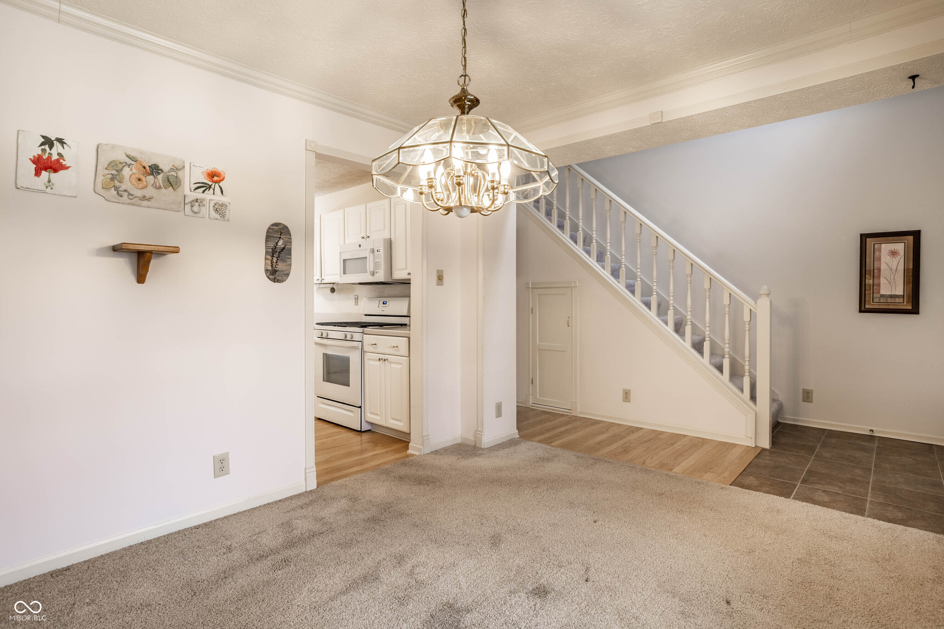 8618 Turnstone Court