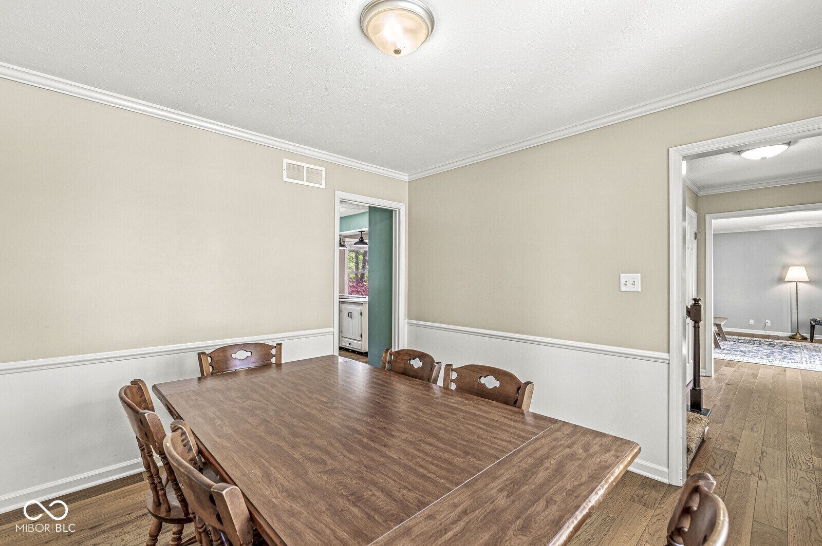 8639 Lancaster Road