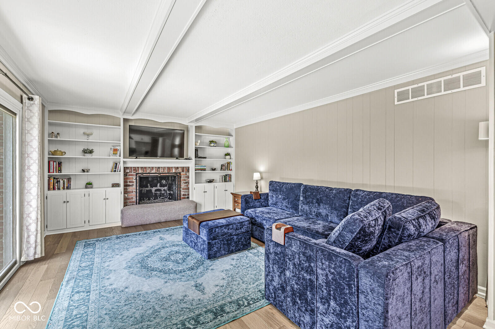 8639 Lancaster Road