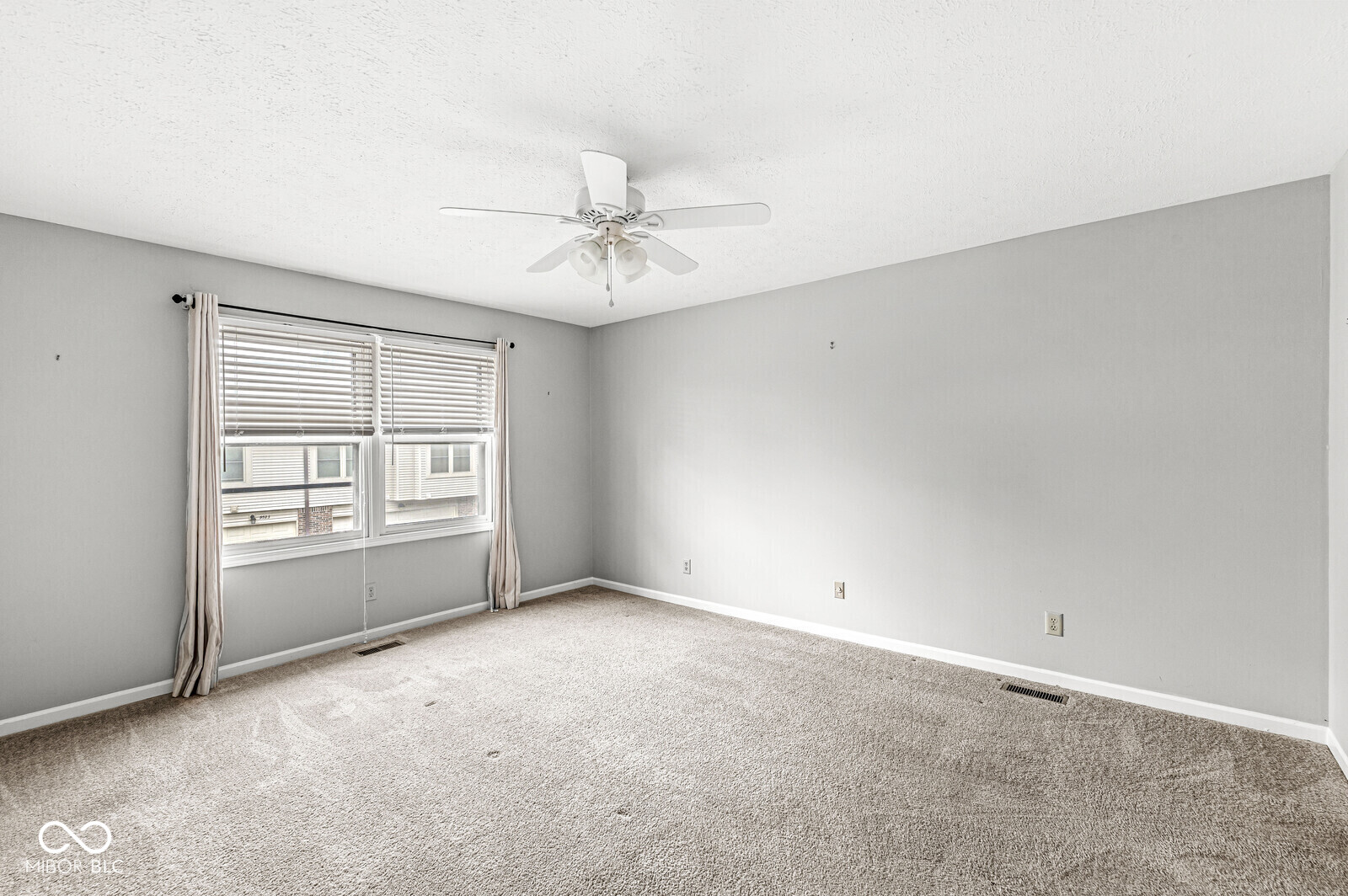 9553 Maple Way