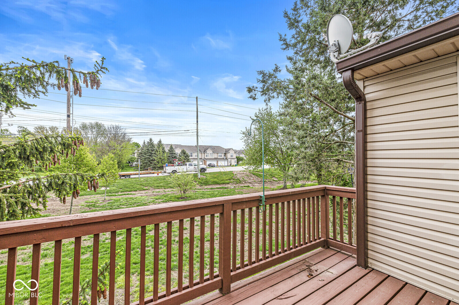 9553 Maple Way