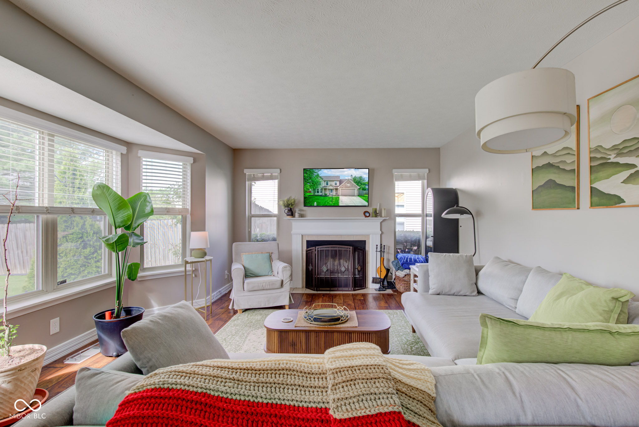 18915 Fairfield Boulevard