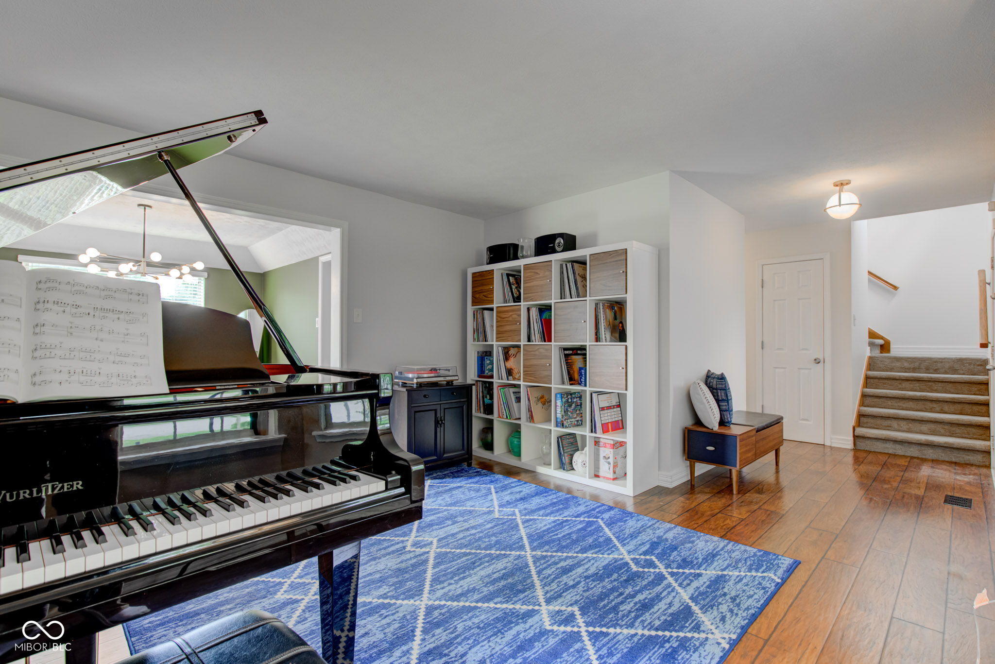 18915 Fairfield Boulevard