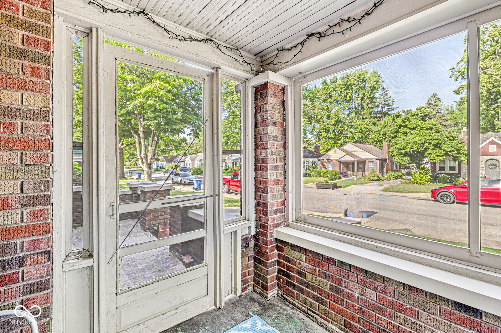 6131 Indianola Avenue