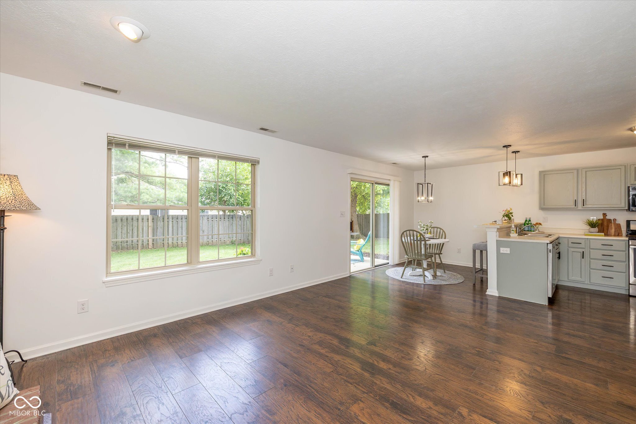2715 Lucas Drive