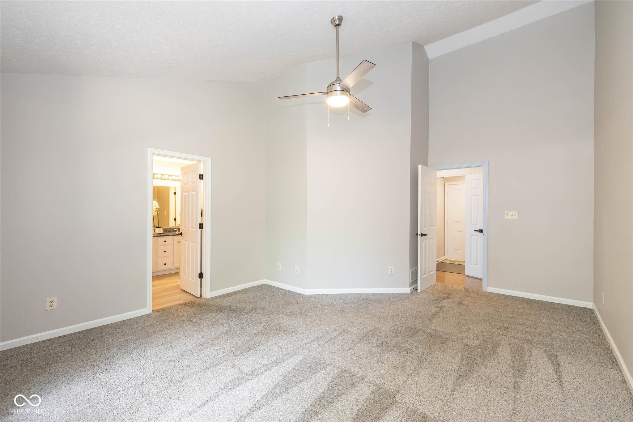 2715 Lucas Drive