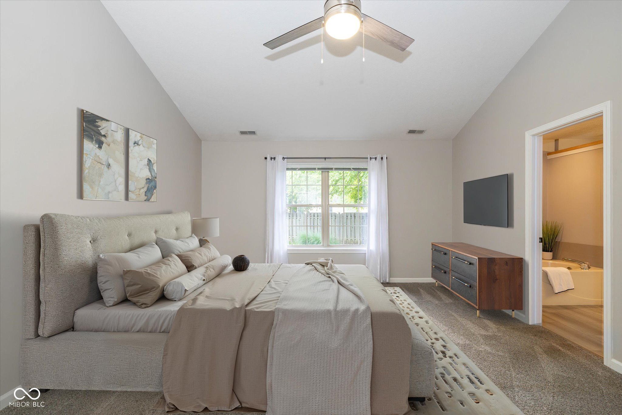2715 Lucas Drive